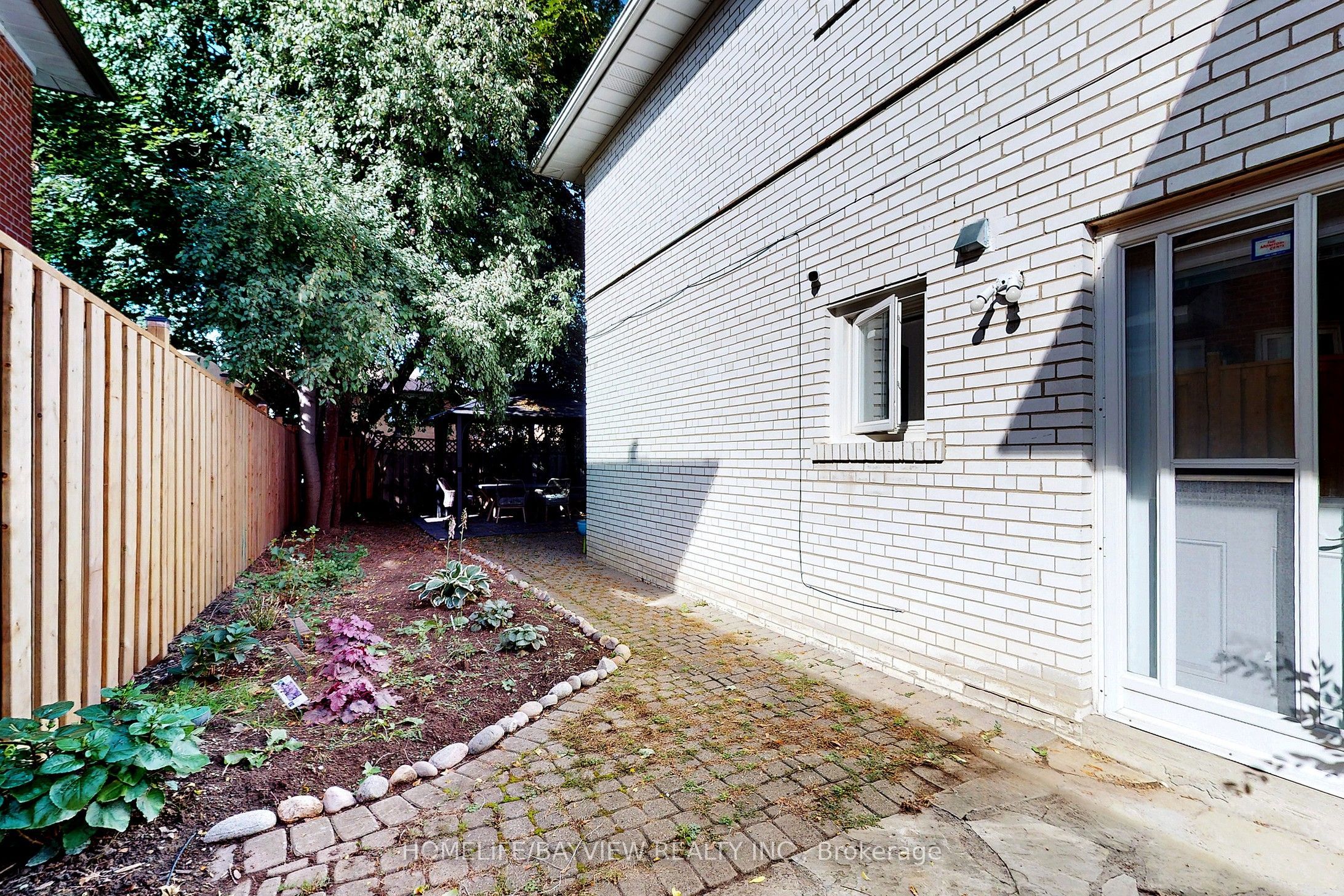 39 Shenstone(basement) Road Property Photo 2