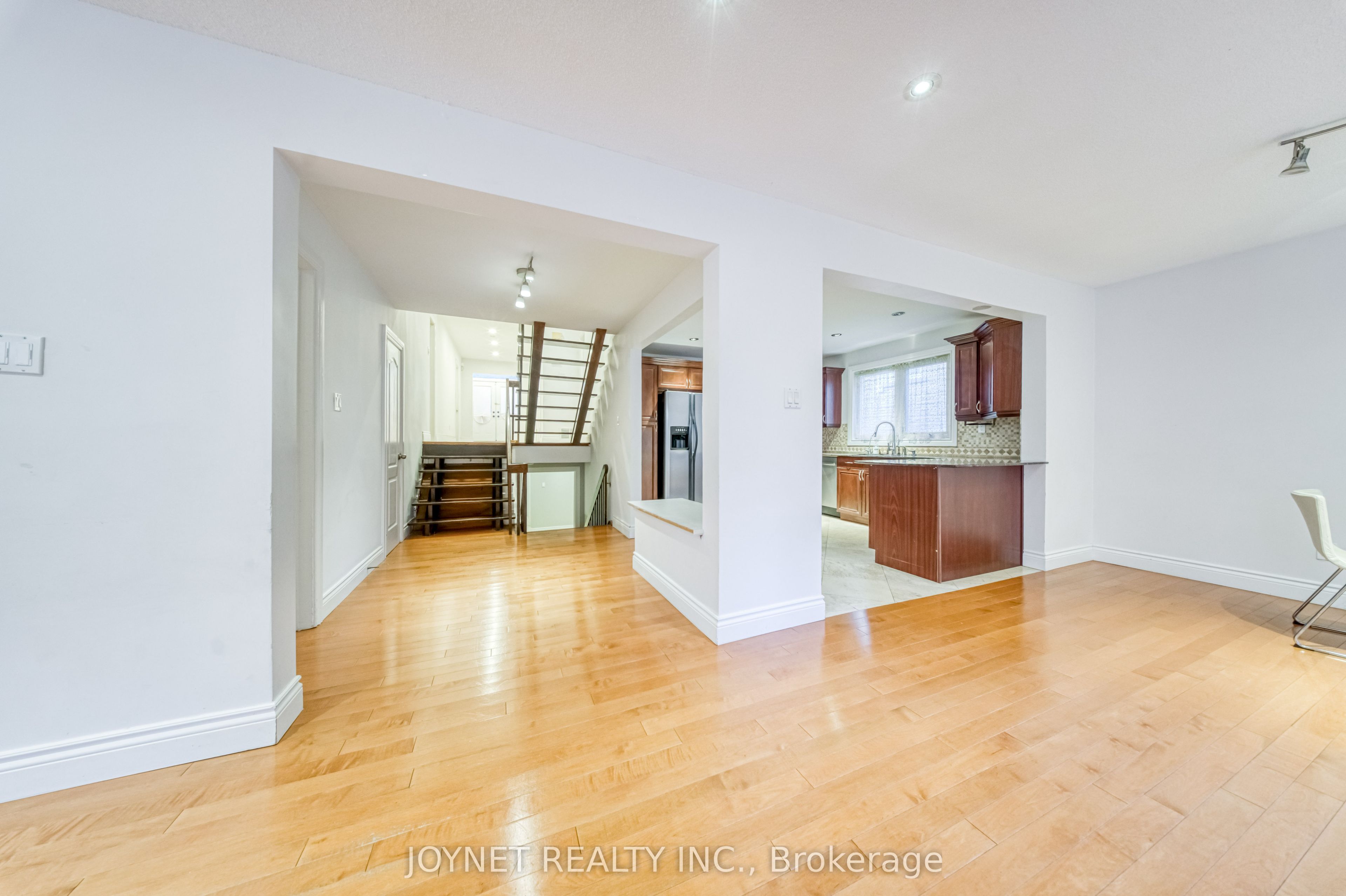 18 Bruce Farm Drive Property Photo 17