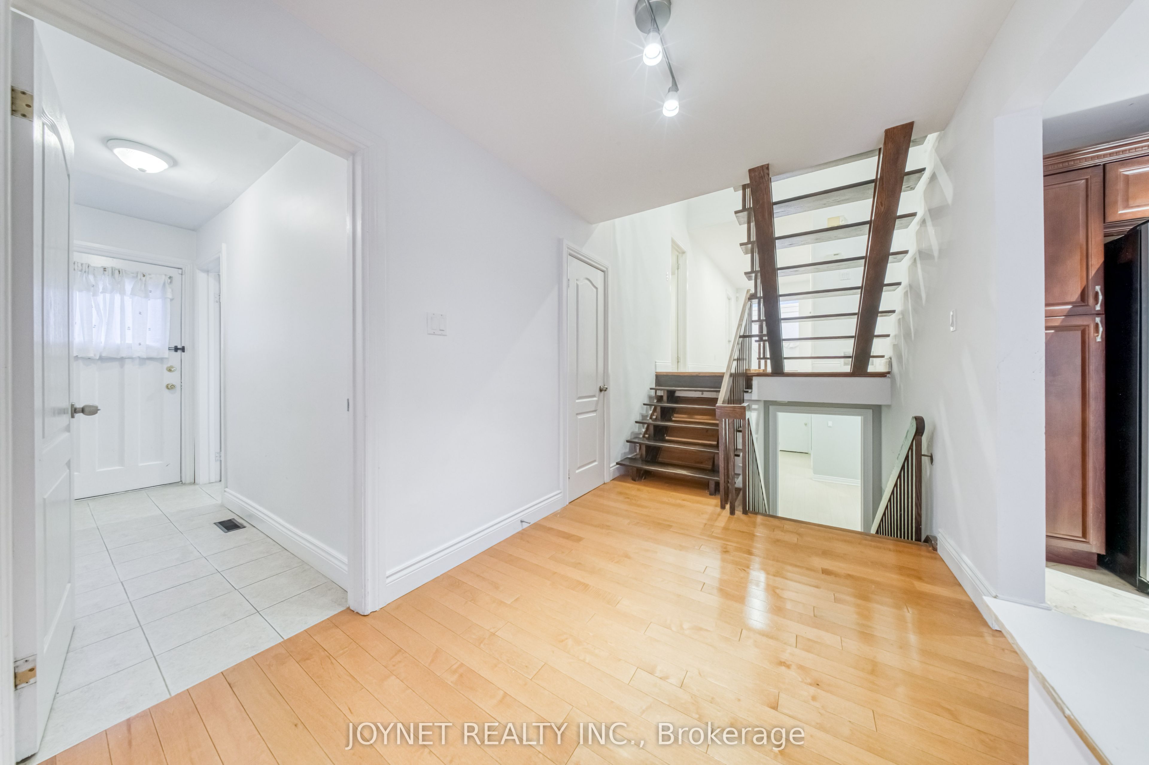 18 Bruce Farm Drive Property Photo 18
