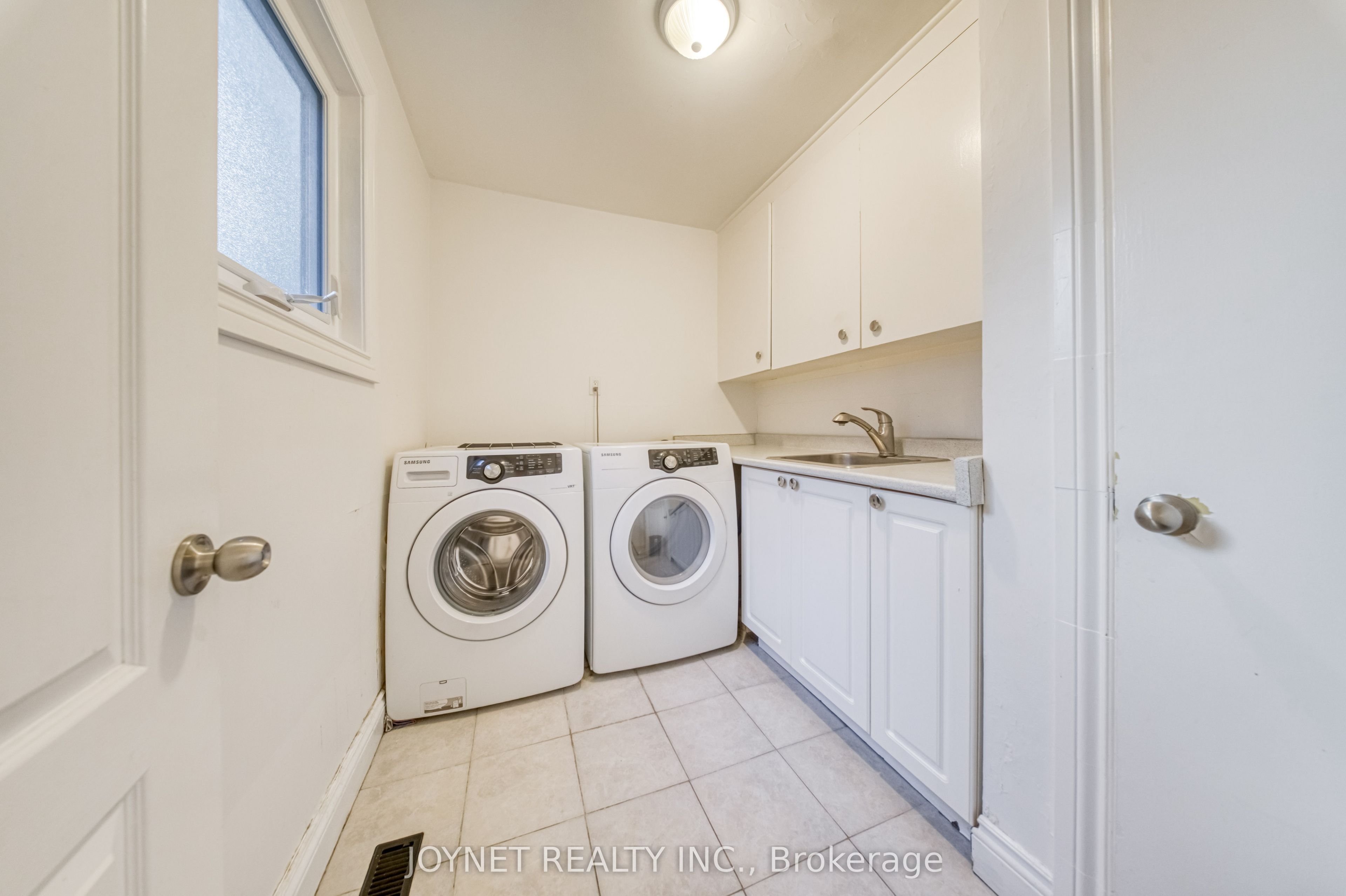 18 Bruce Farm Drive Property Photo 19