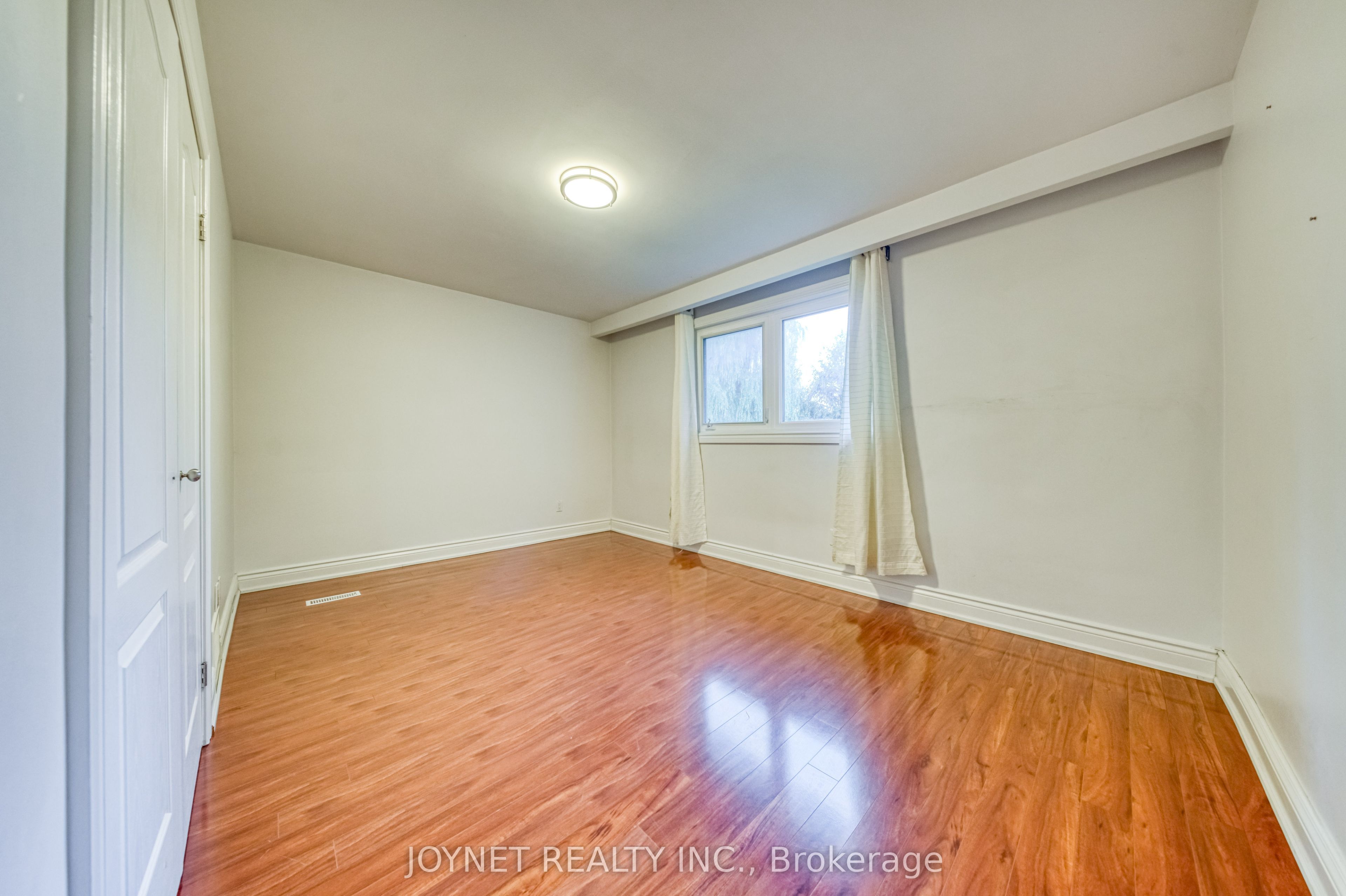 18 Bruce Farm Drive Property Photo 26