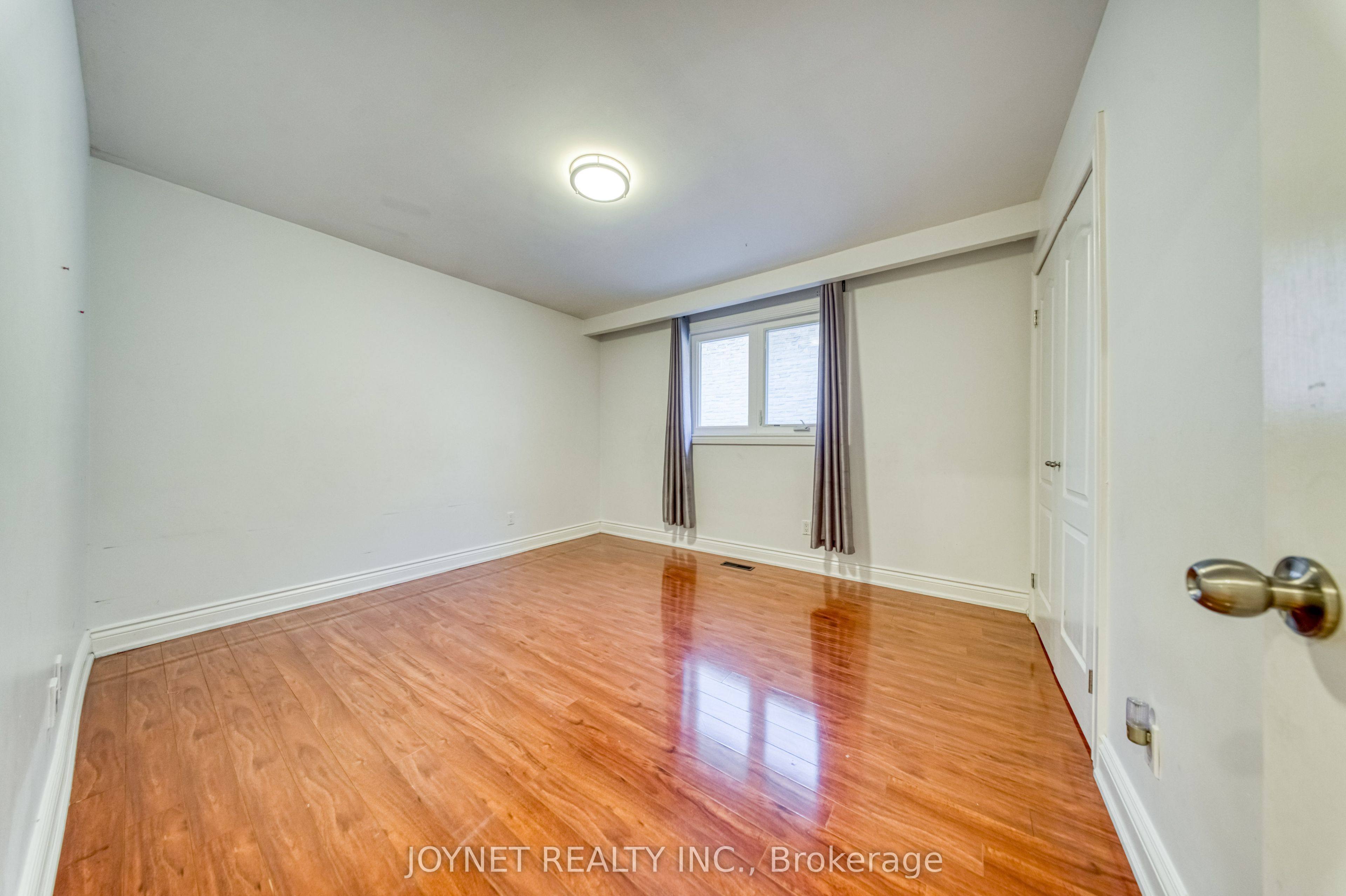 18 Bruce Farm Drive Property Photo 28