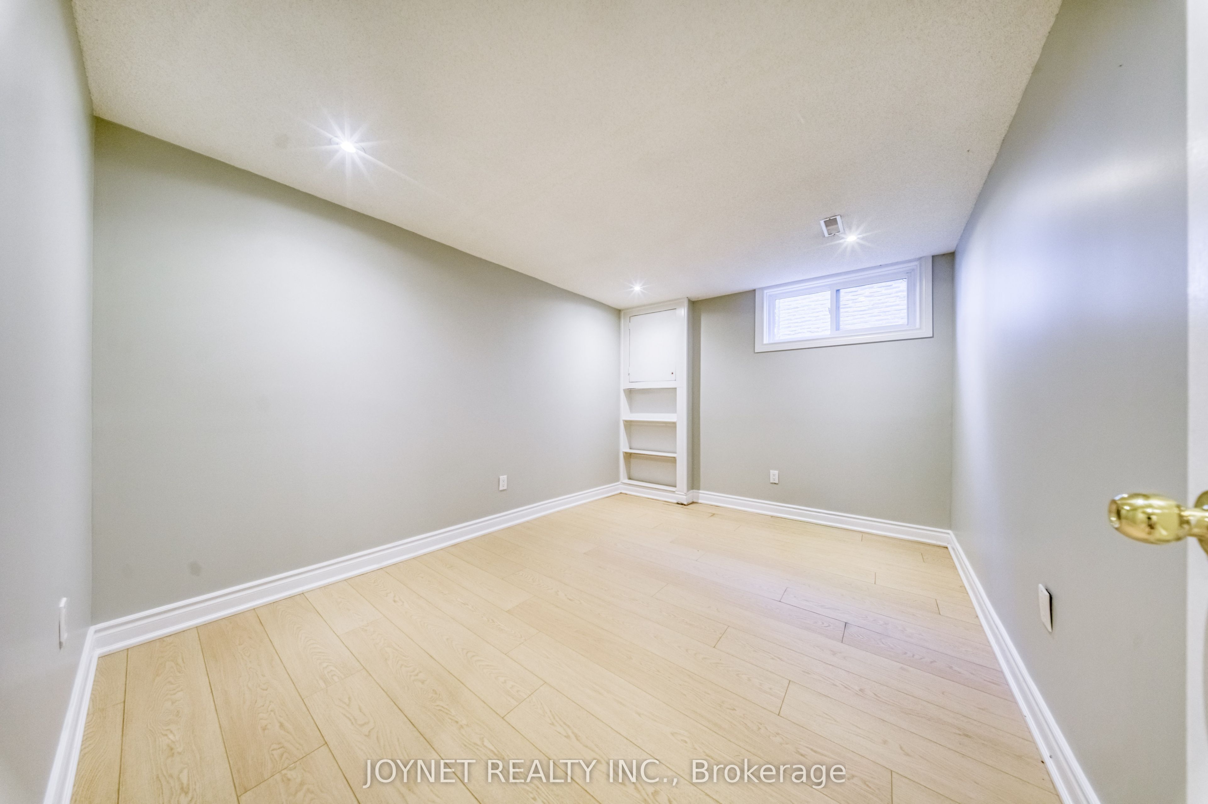 18 Bruce Farm Drive Property Photo 33