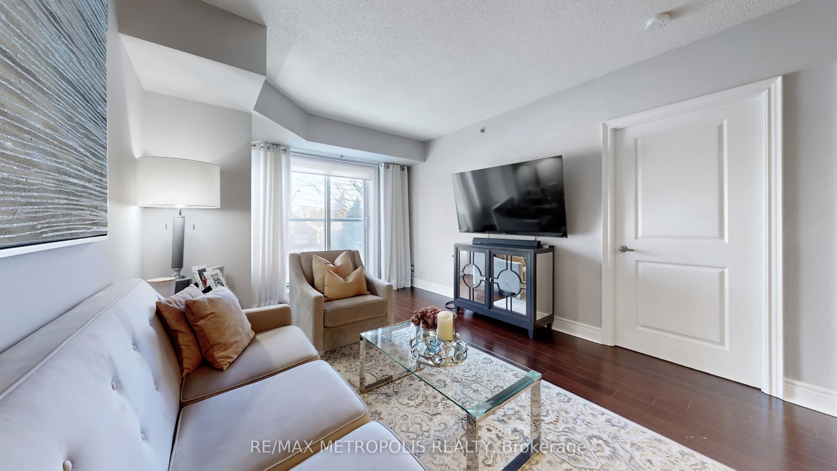 701 Sheppard Avenue W 228 Property Photo 3