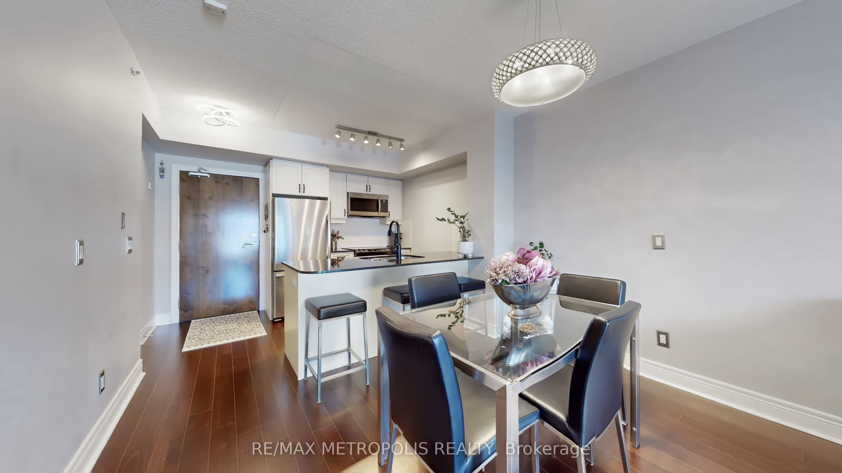 701 Sheppard Avenue W 228 Property Photo 8