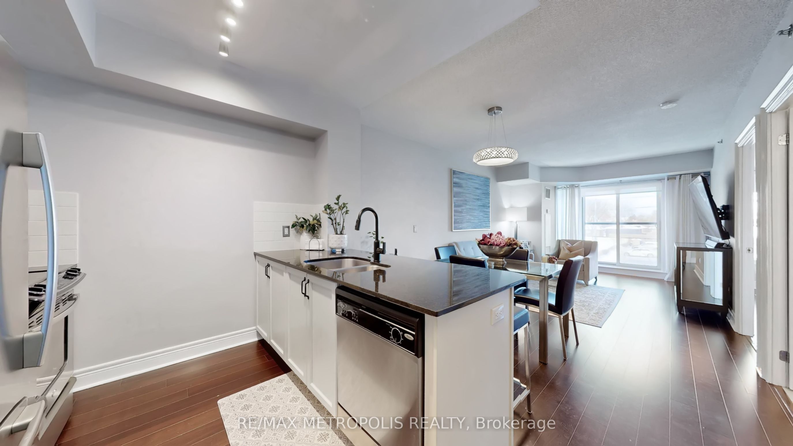 701 Sheppard Avenue W 228 Property Photo 11