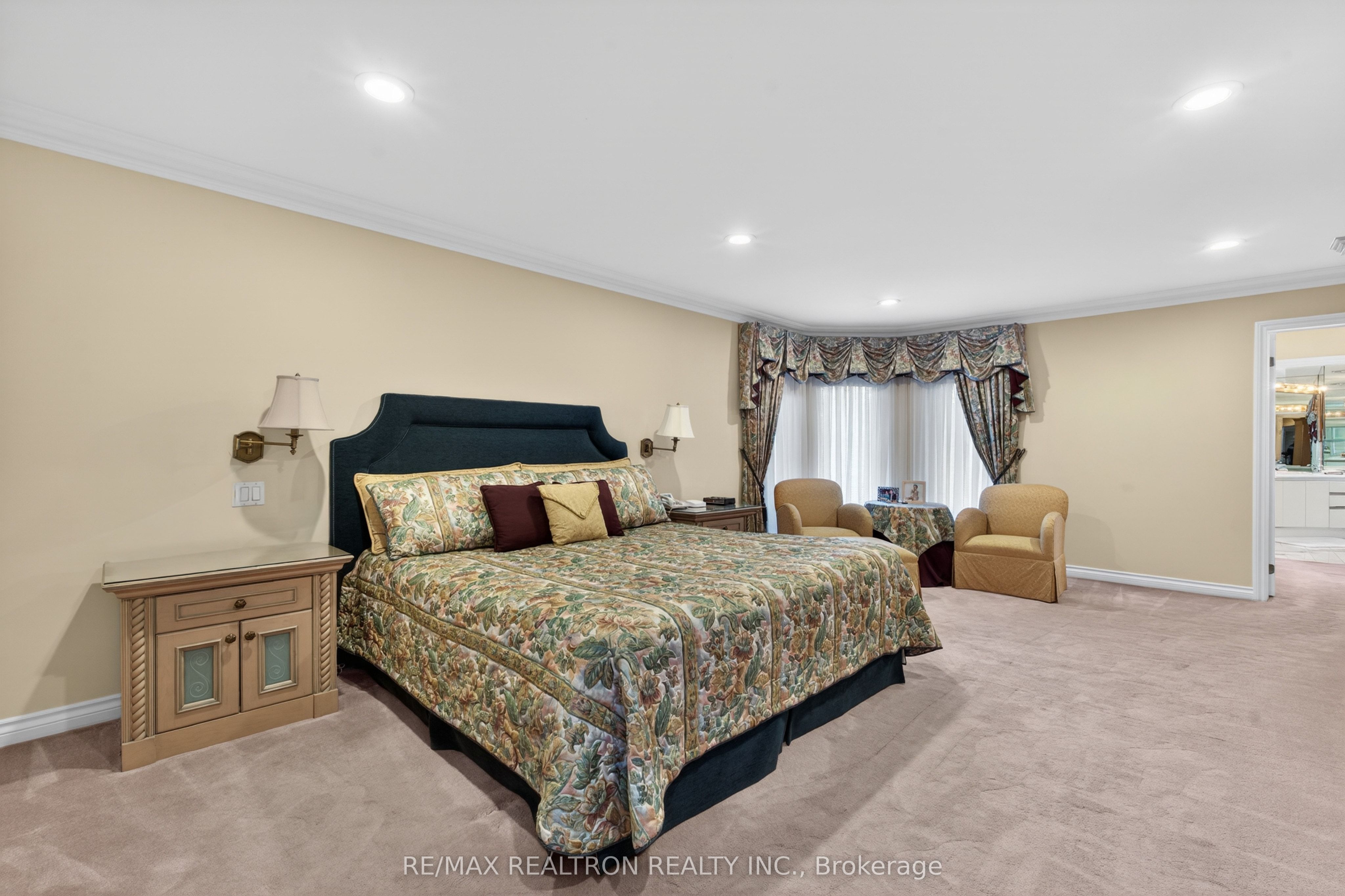 15 Sunforest Court Property Photo 37