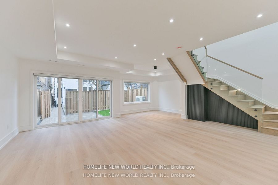 995 Dufferin Street Laneway Property Photo 3