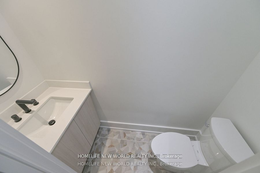 995 Dufferin Street Laneway Property Photo 8