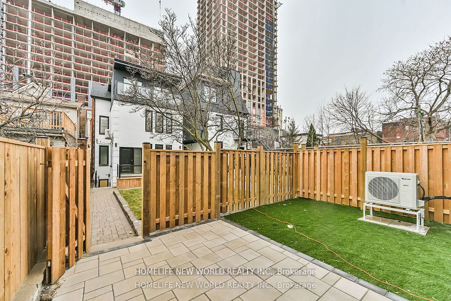 995 Dufferin Street Laneway Property Photo 24