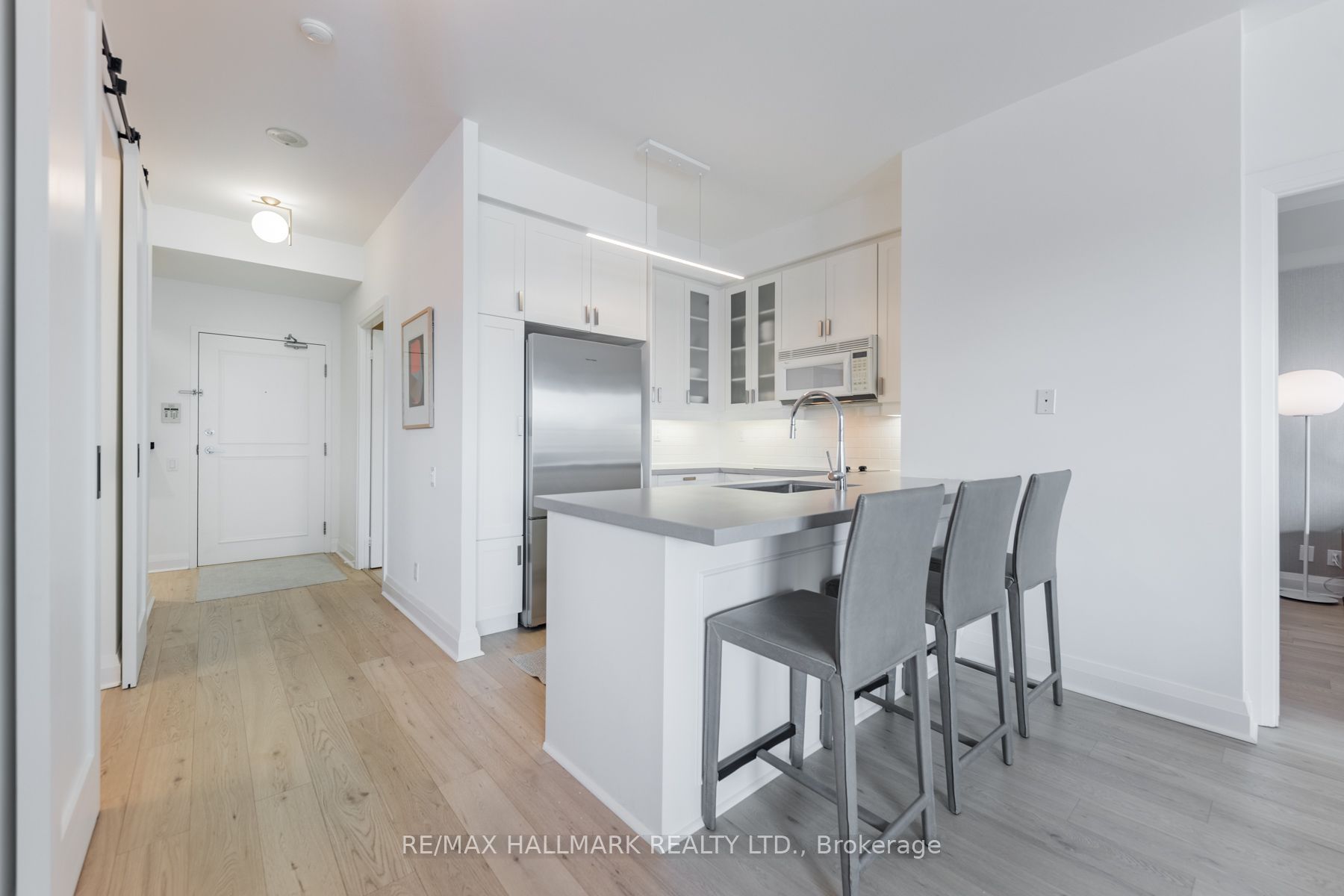 20 Scrivener Square 502 Property Photo 5