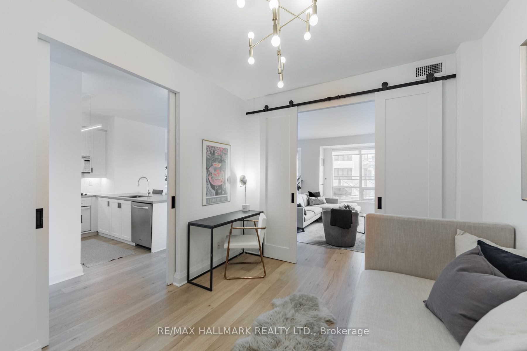 20 Scrivener Square 502 Property Photo 15