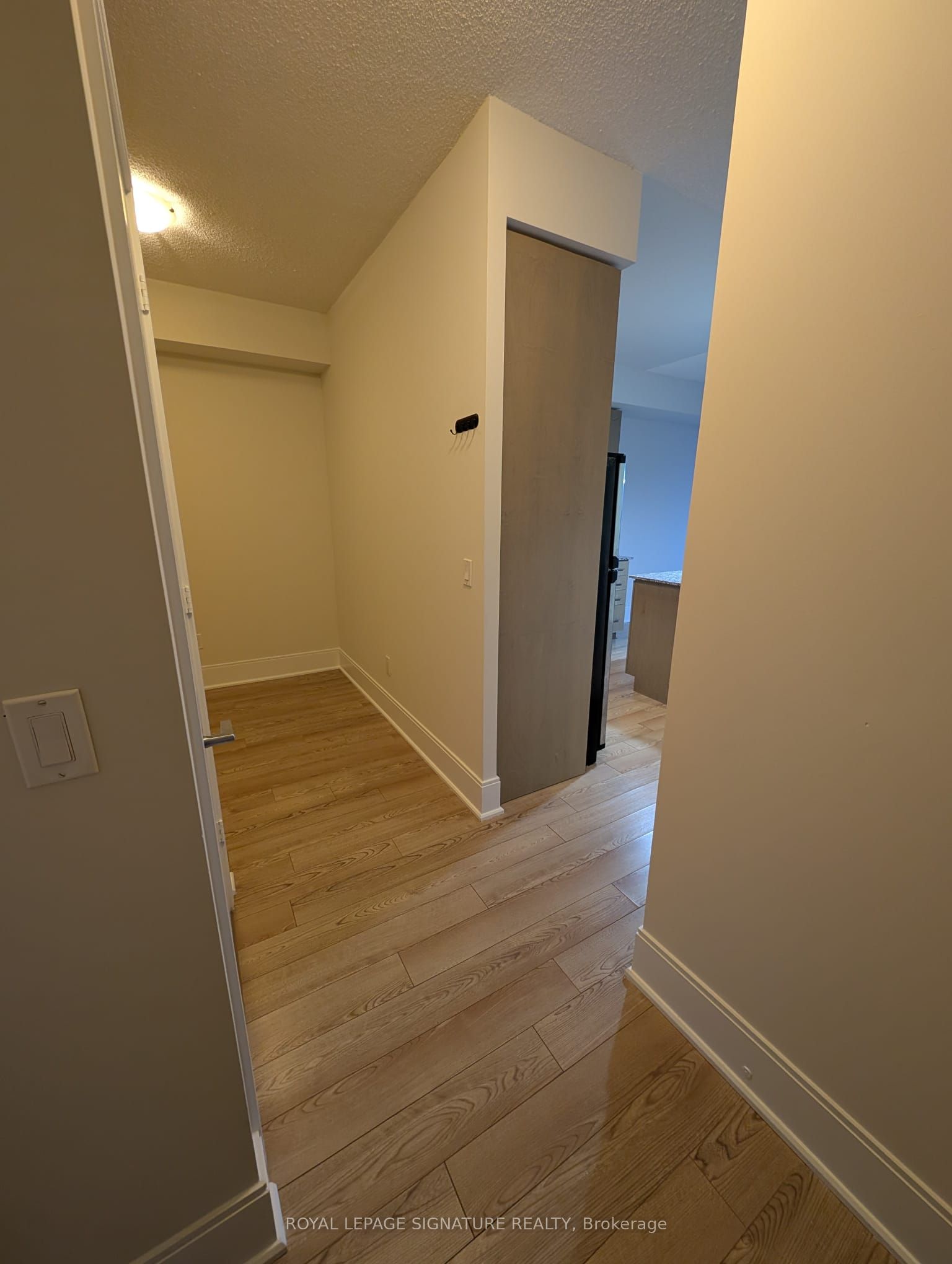 181 Wynford Drive 2206 Property Photo 6