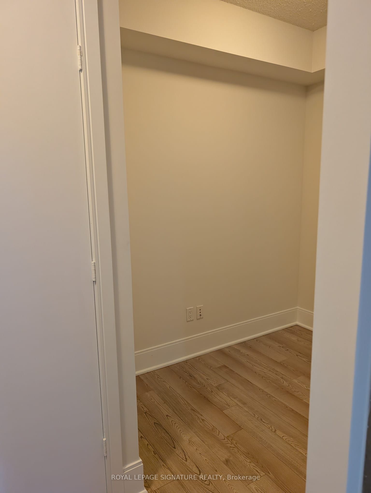 181 Wynford Drive 2206 Property Photo 7