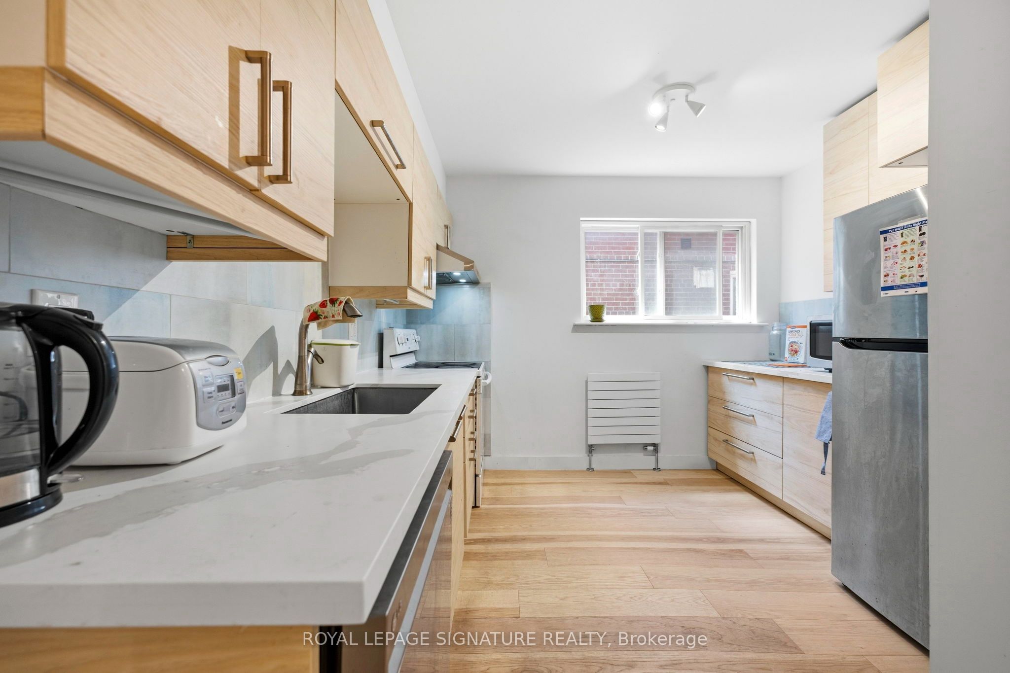 293 Glenforest Road Main Property Photo 10