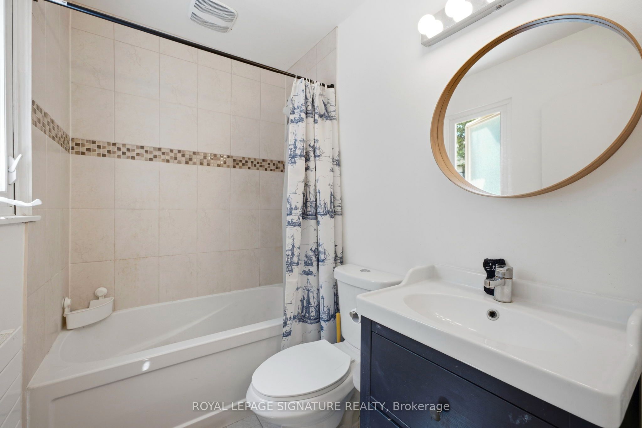 293 Glenforest Road Main Property Photo 15