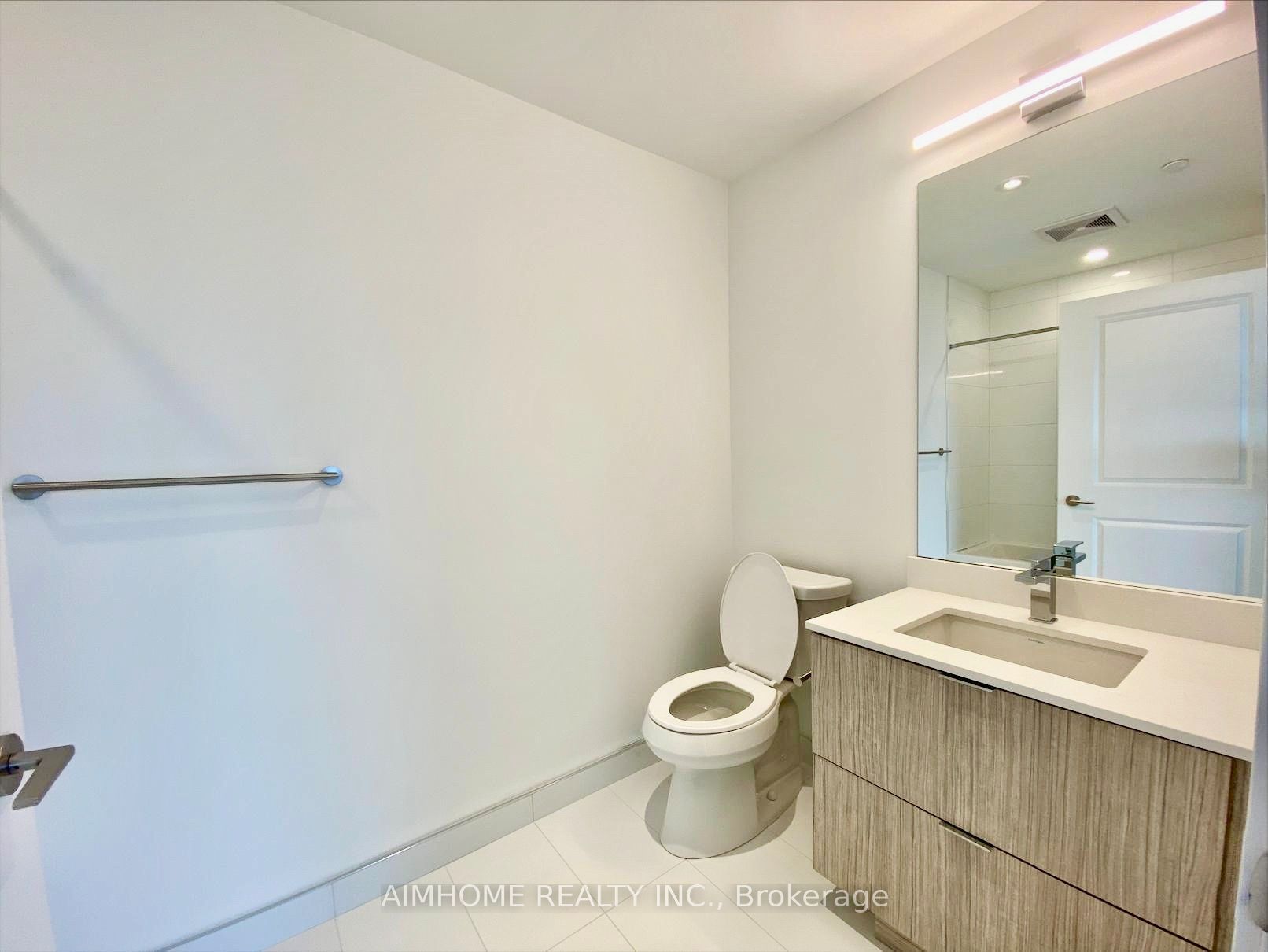 395 Bloor Street E 4902 Property Photo 10