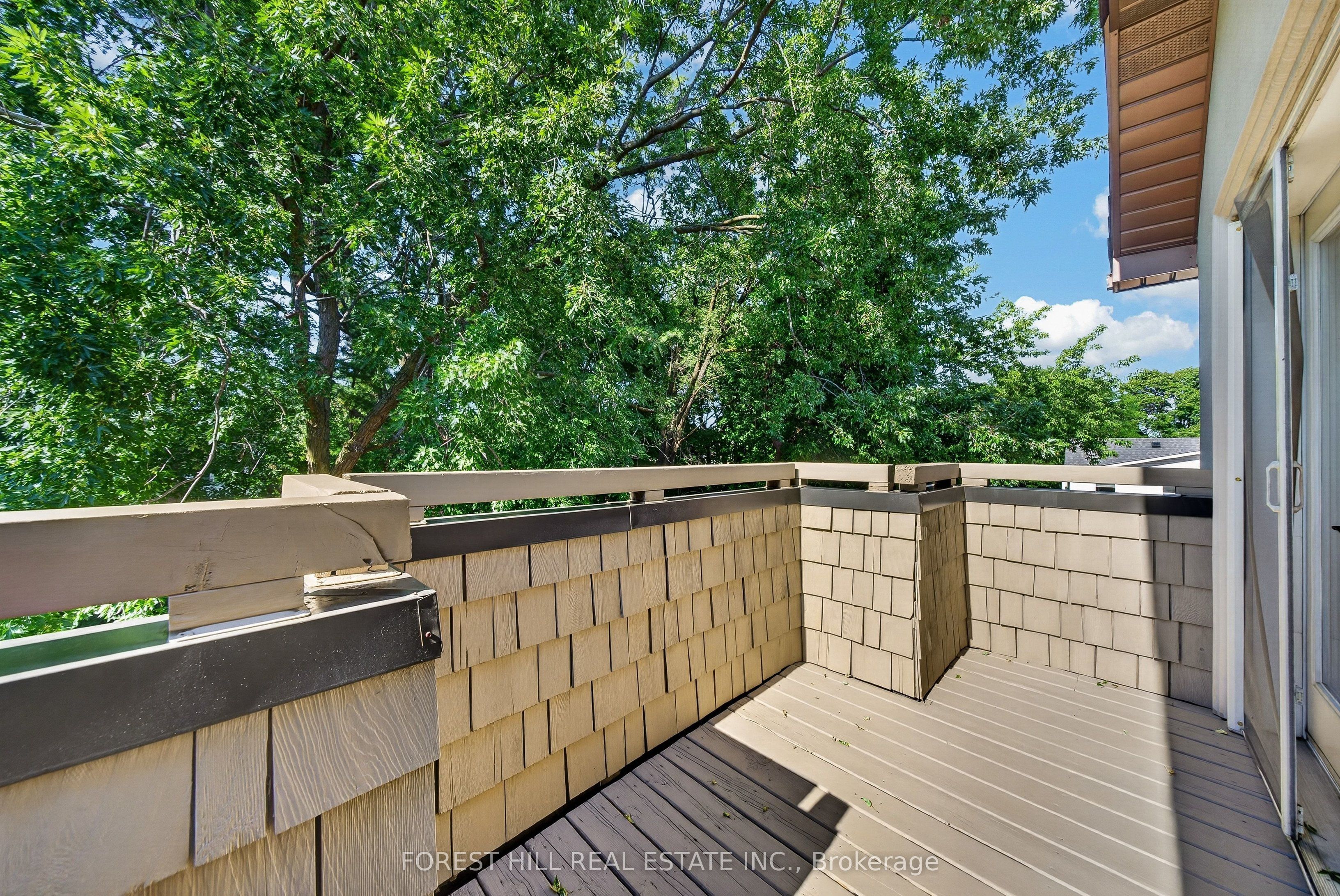 50 Bowood Avenue Property Photo 27