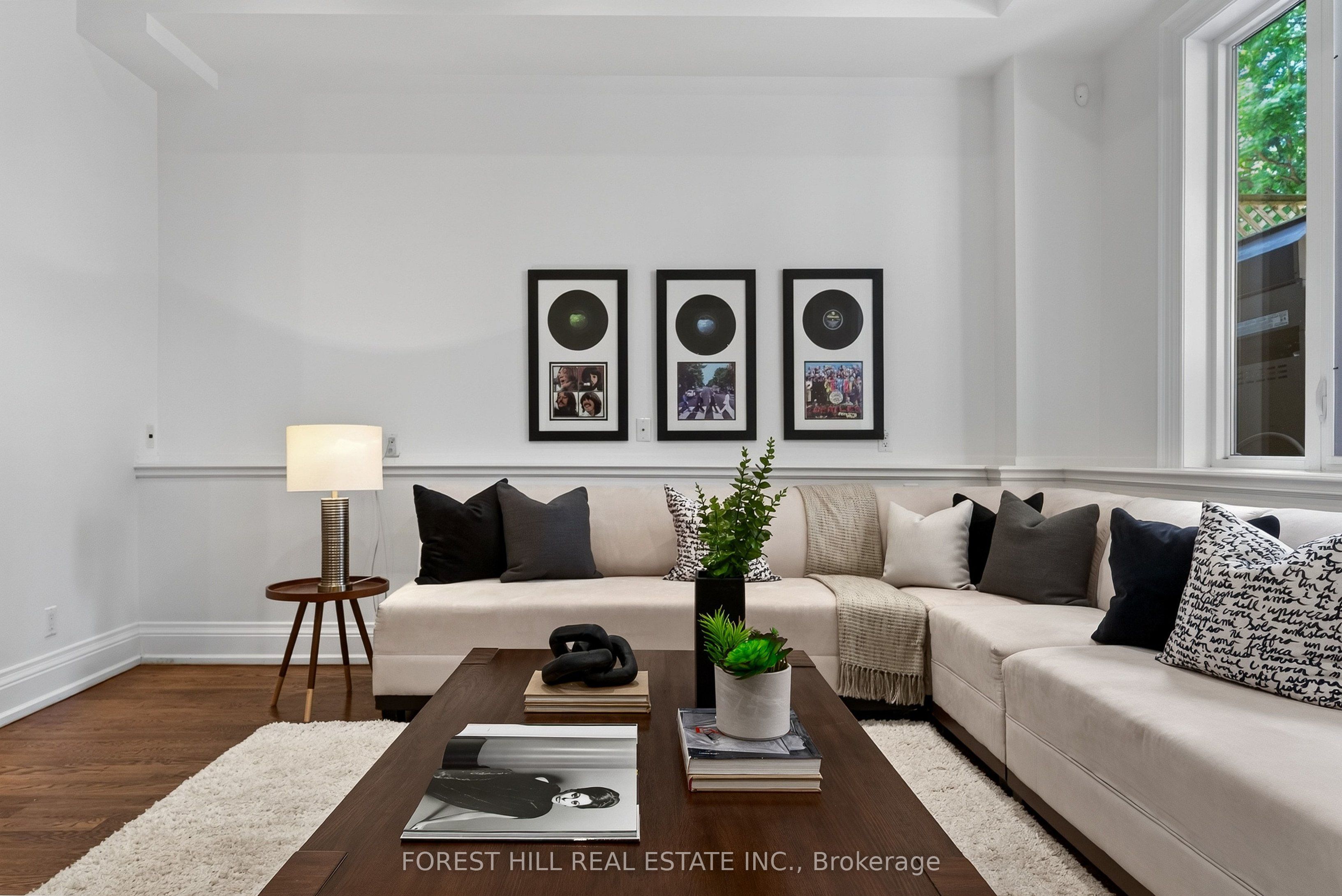 50 Bowood Avenue Property Photo 38