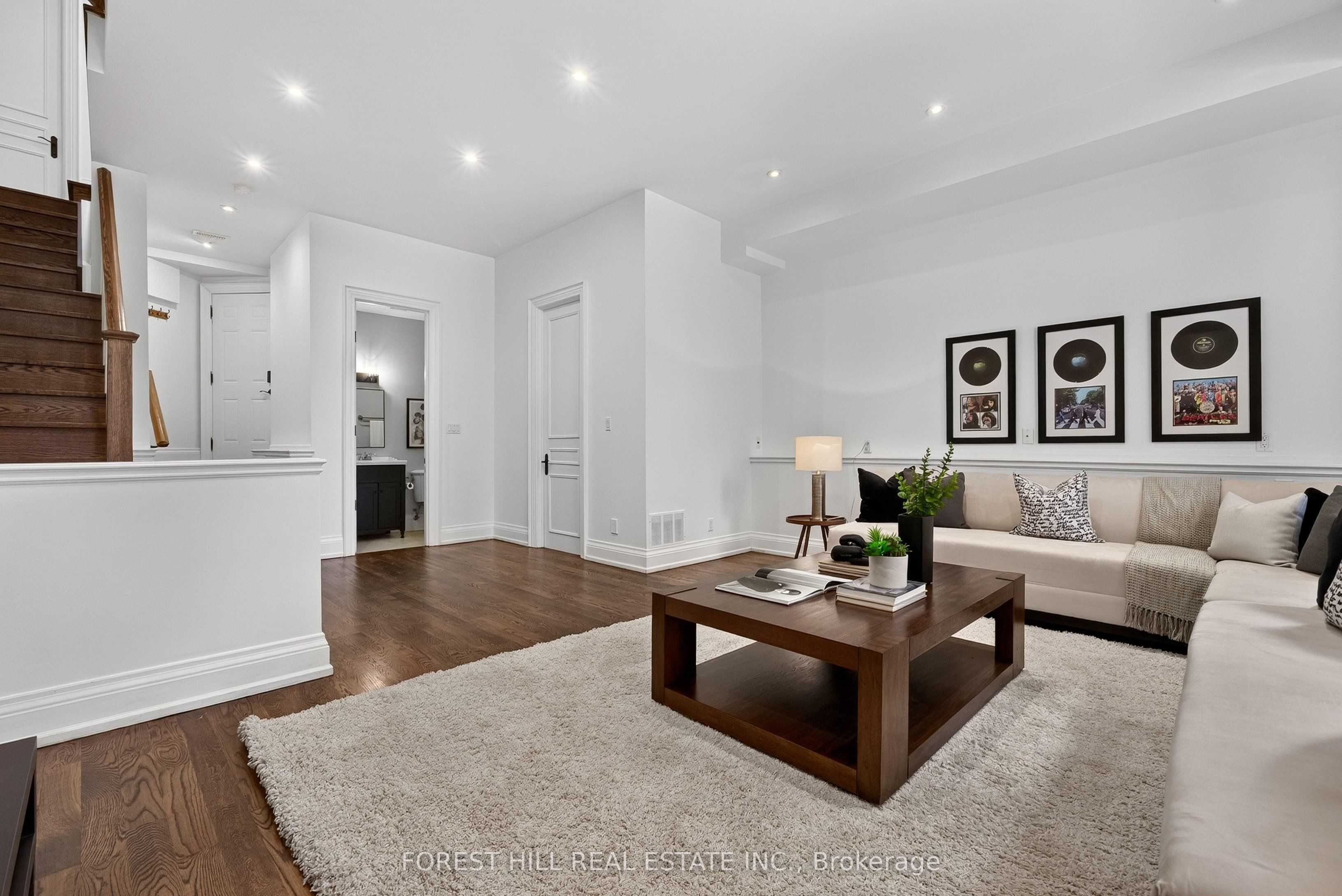50 Bowood Avenue Property Photo 39