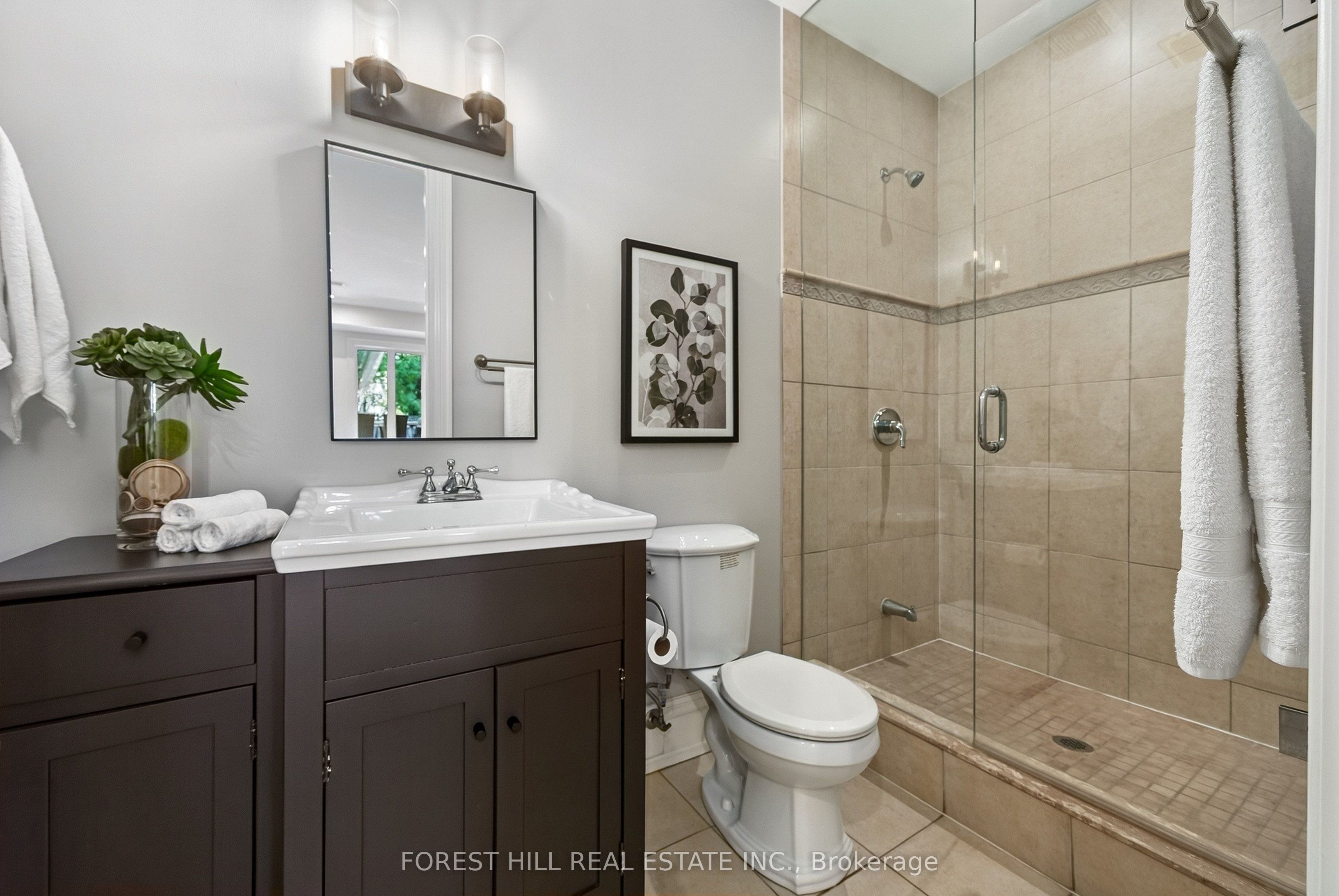 50 Bowood Avenue Property Photo 43