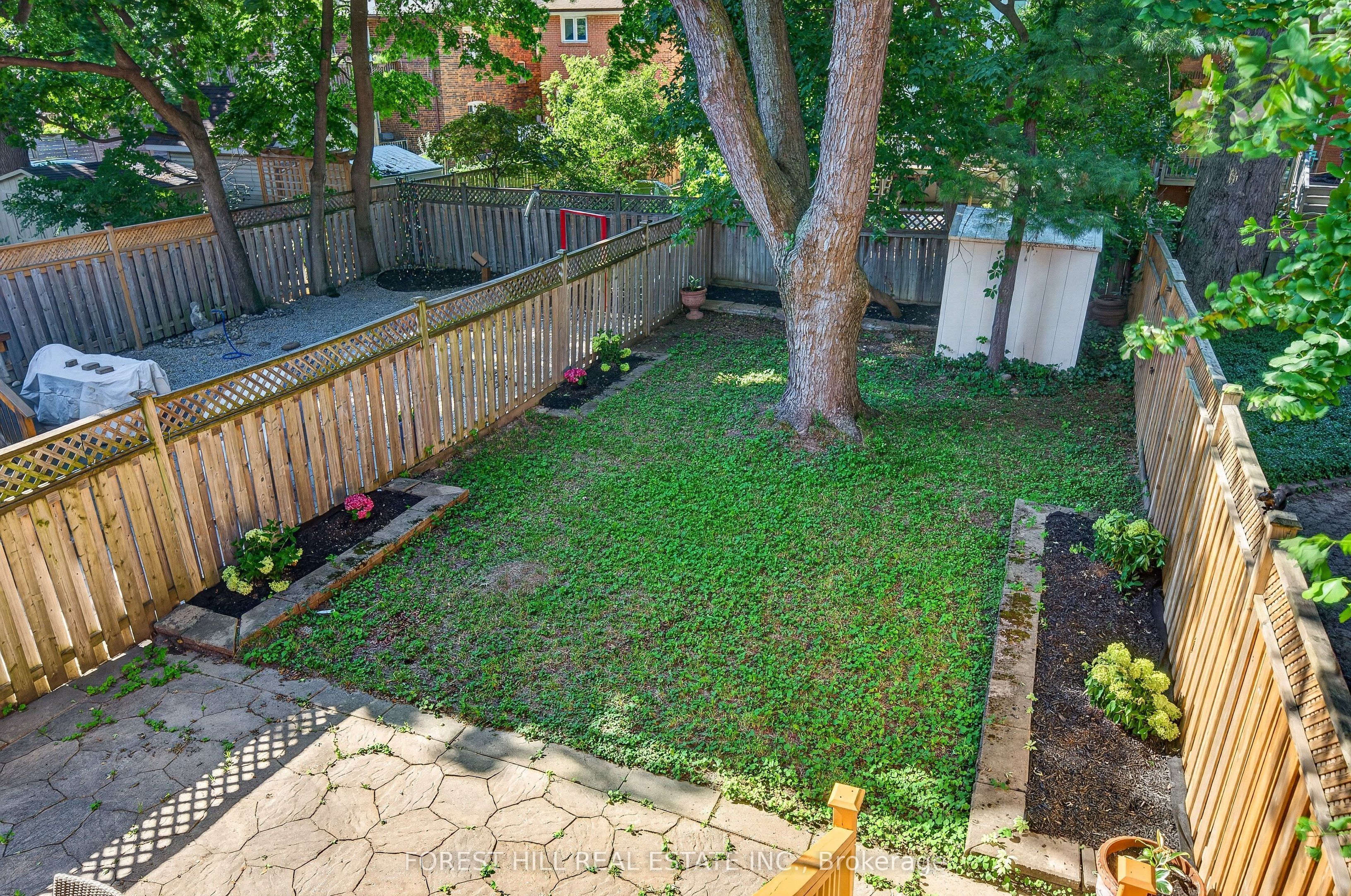 50 Bowood Avenue Property Photo 45