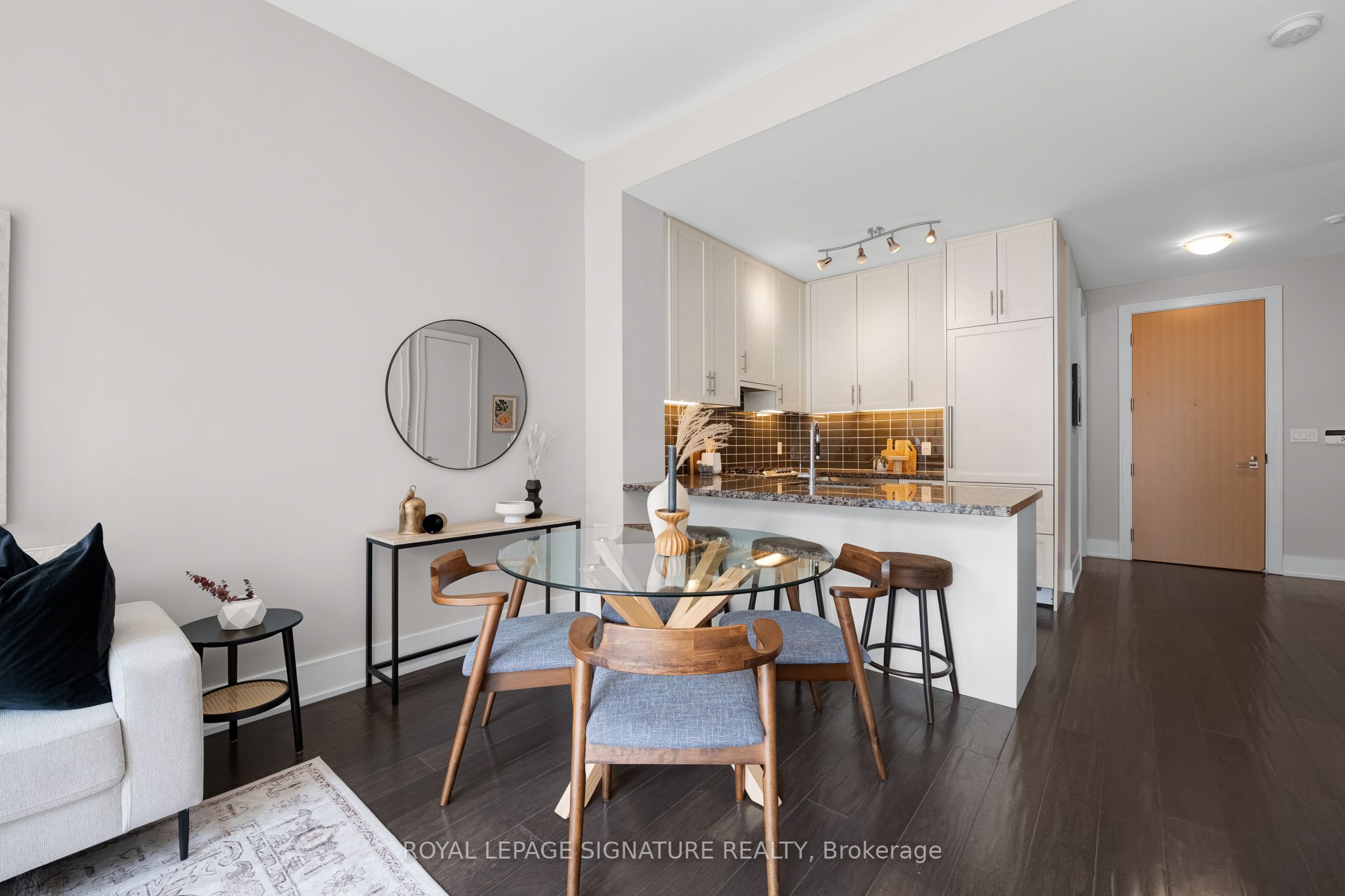 39 Queens Quay E 337 Property Photo 8