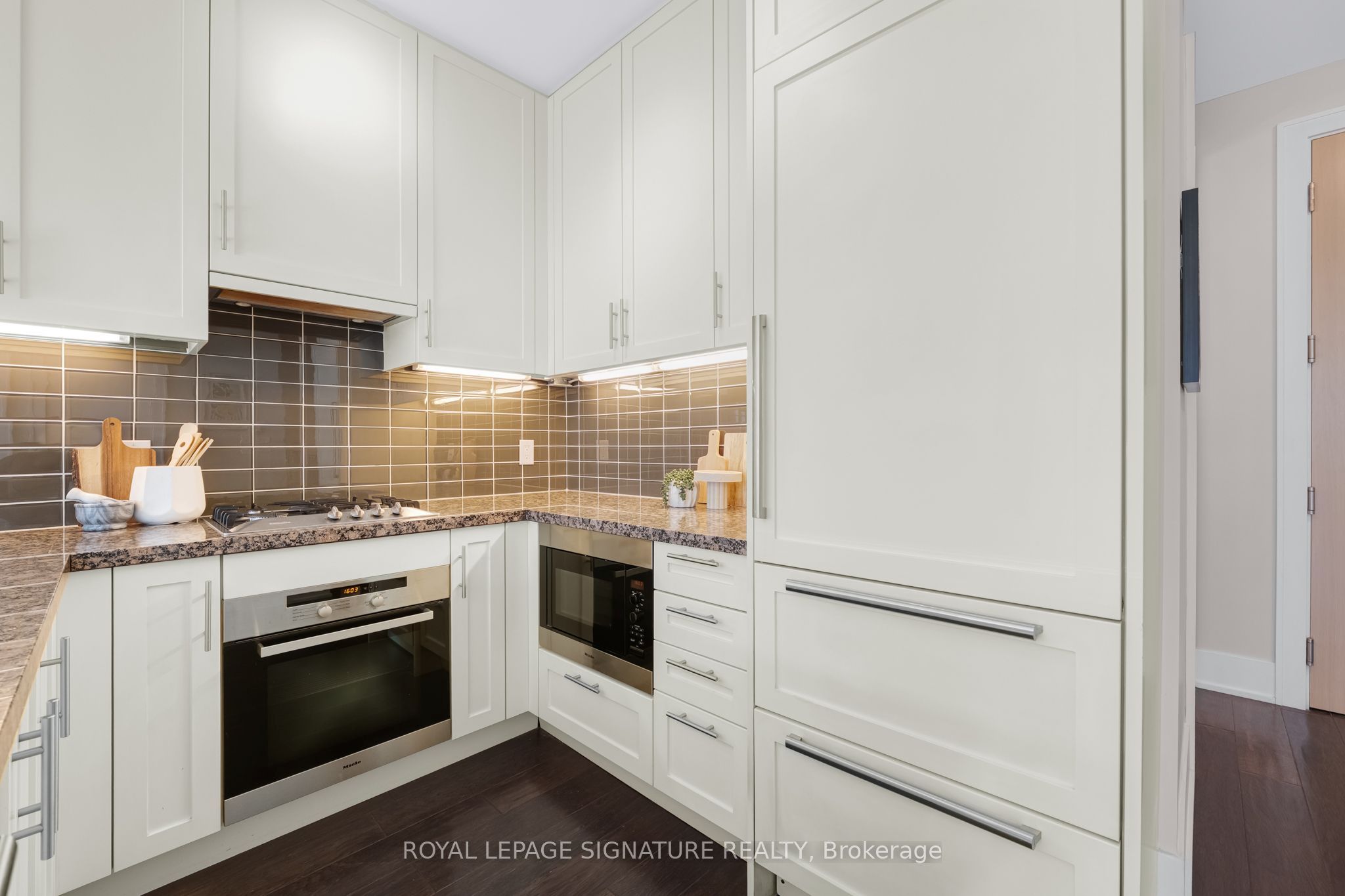 39 Queens Quay E 337 Property Photo 11