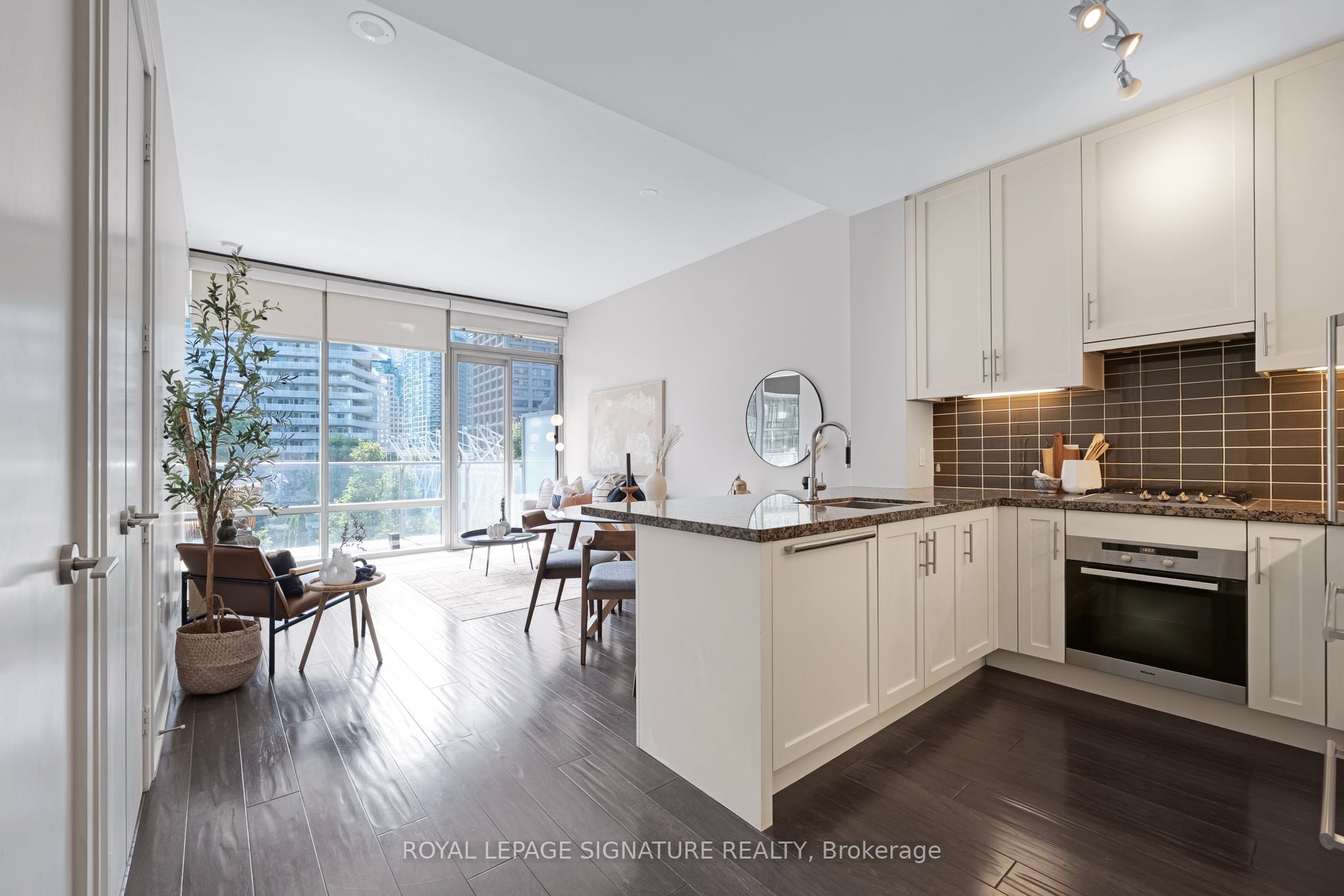 39 Queens Quay E 337 Property Photo 13