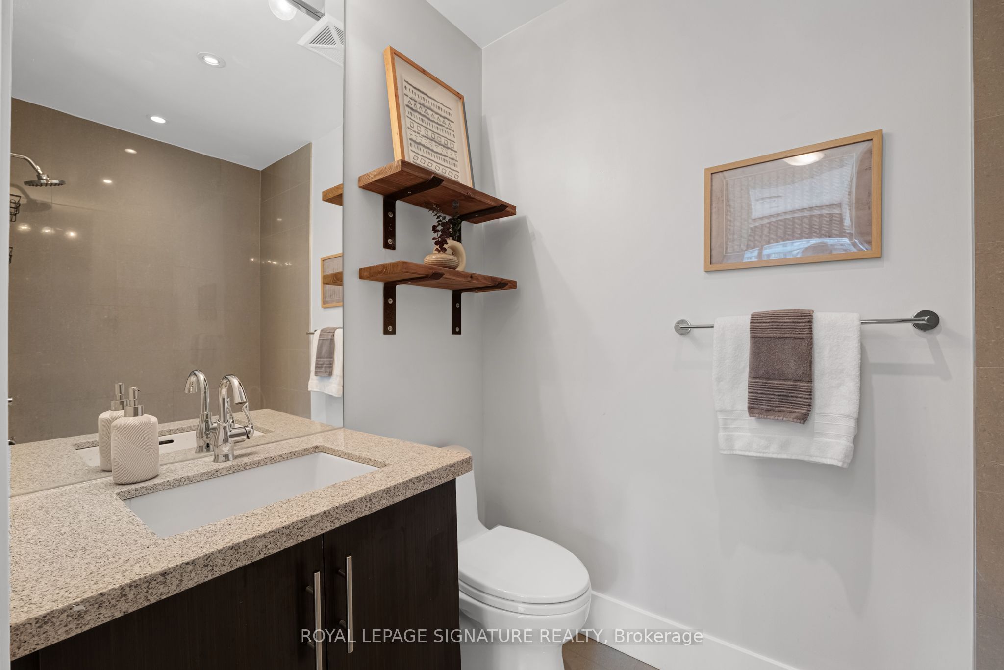39 Queens Quay E 337 Property Photo 18