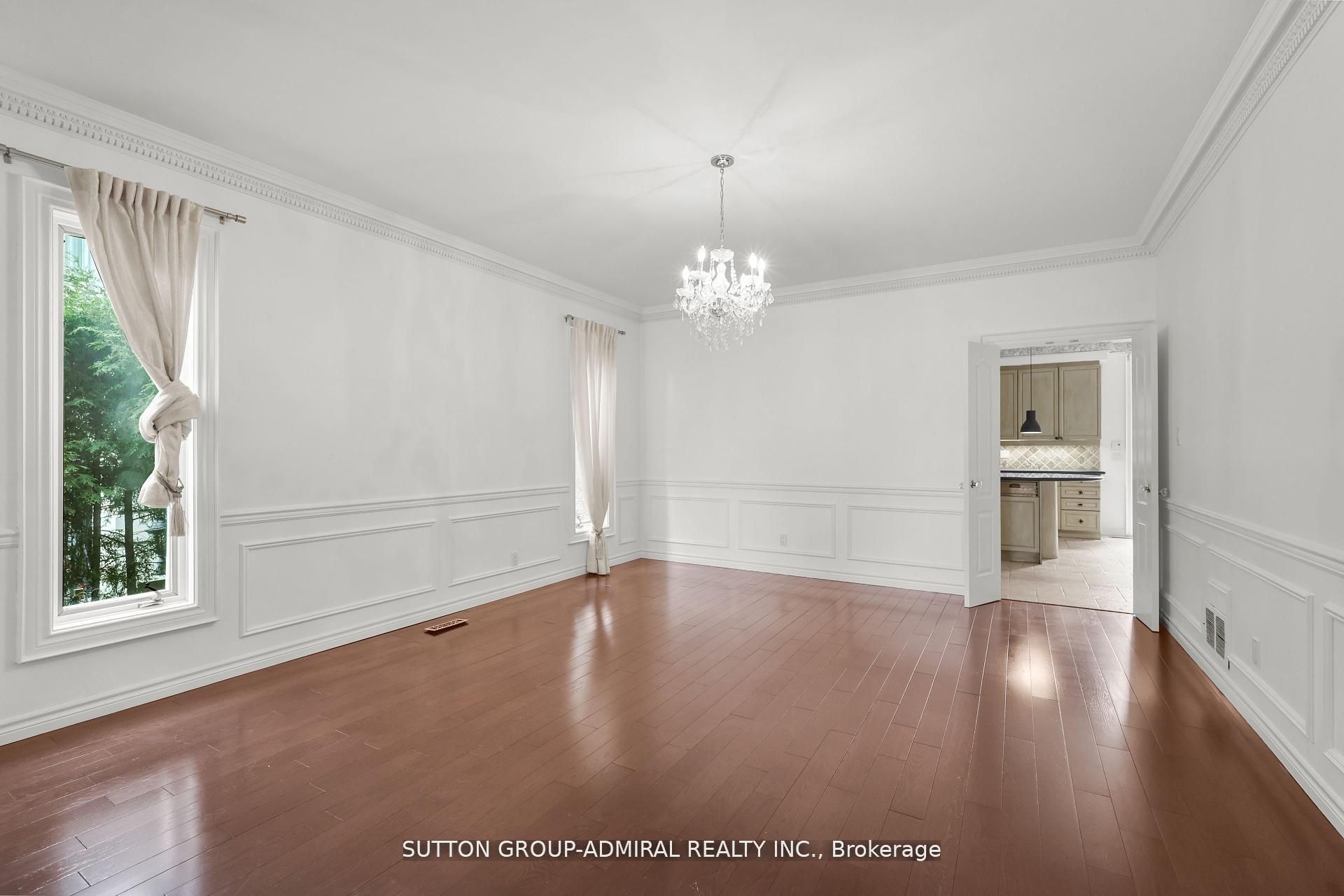 48 Berkindale Drive Property Photo 4