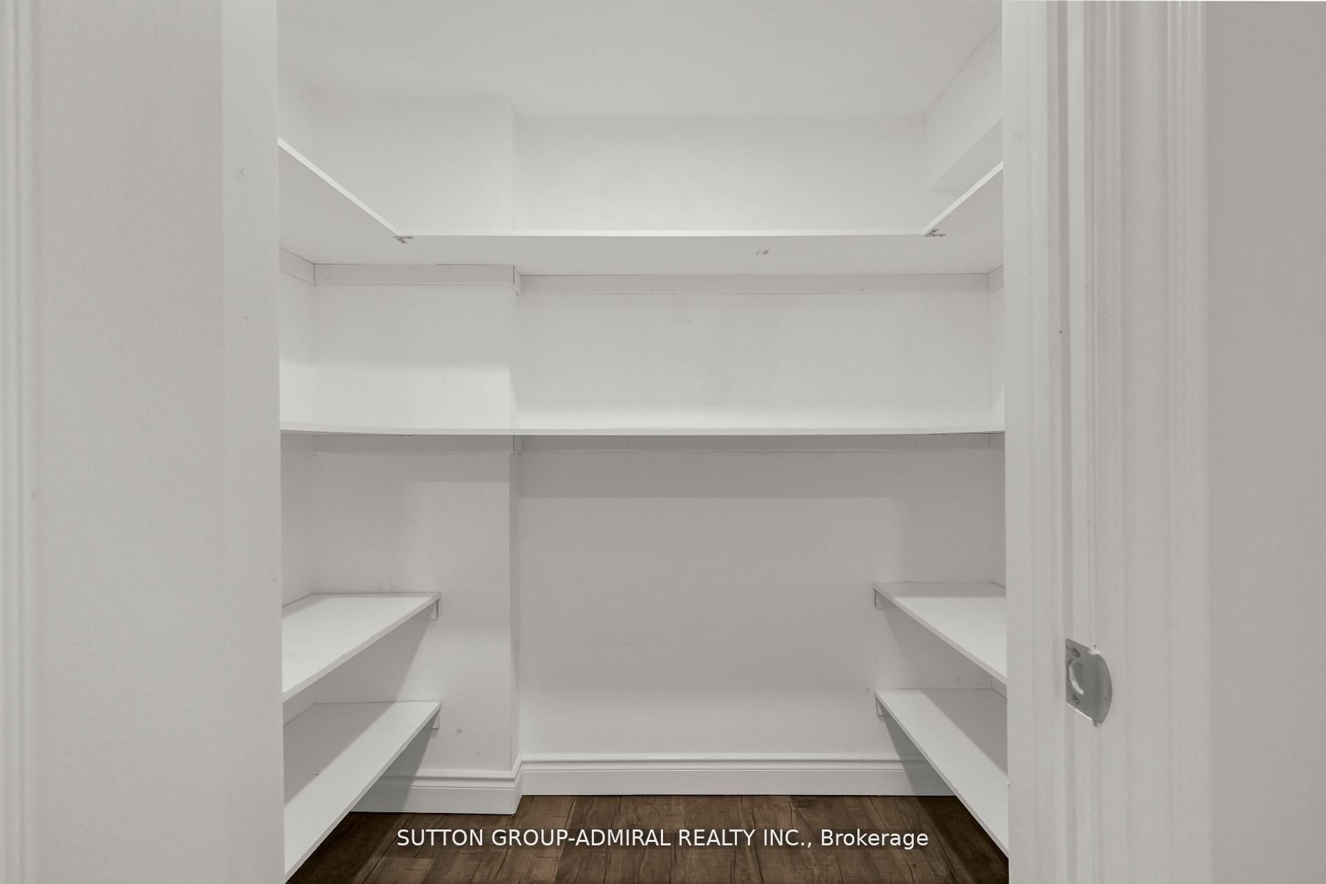 48 Berkindale Drive Property Photo 10