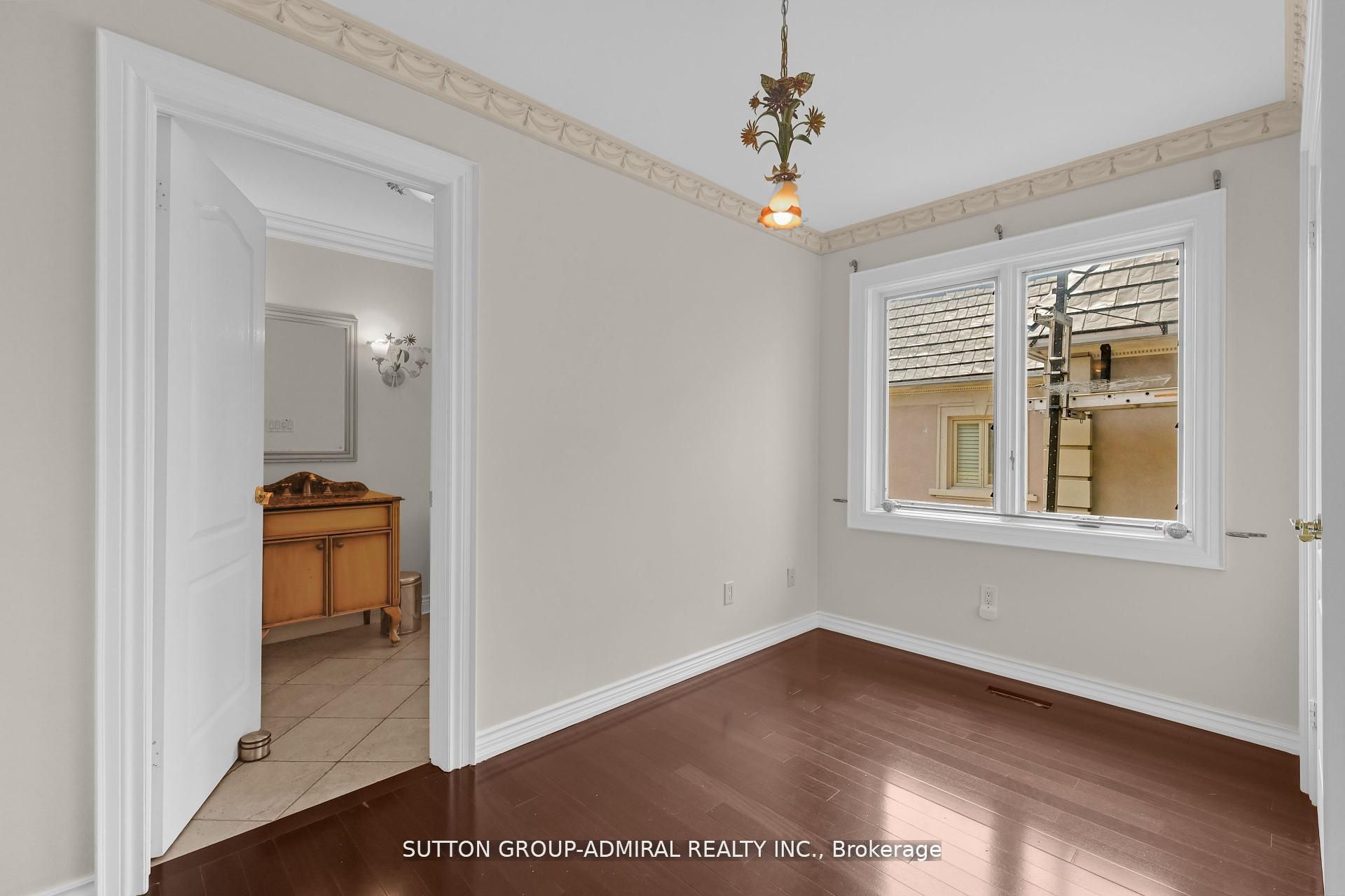 48 Berkindale Drive Property Photo 24
