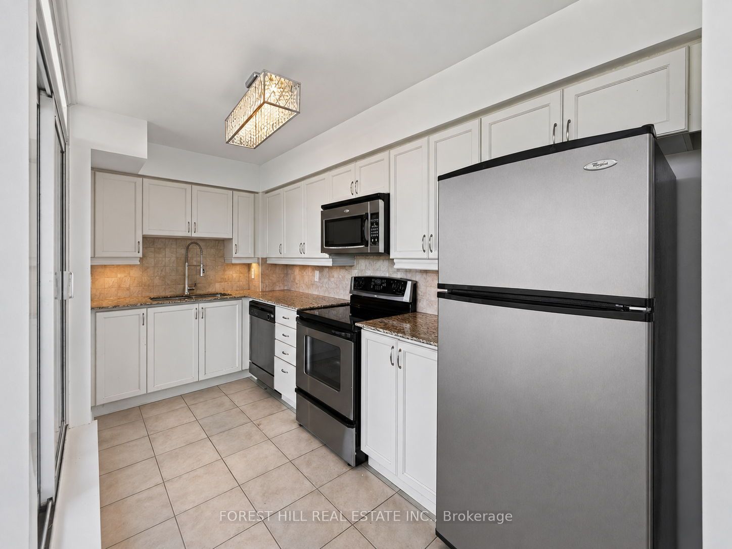 18 Valley Woods Road Ph310 Property Photo 4