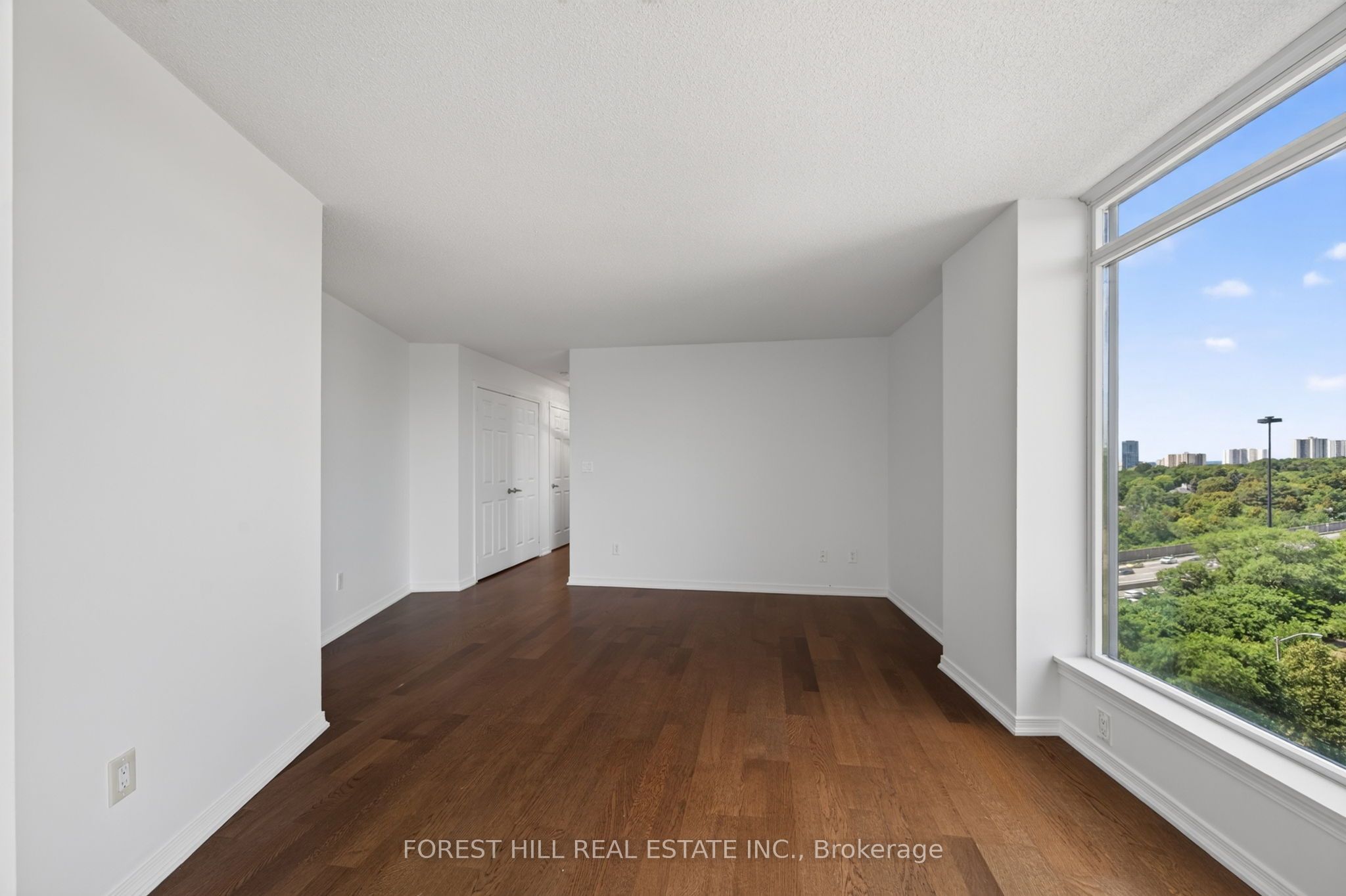 18 Valley Woods Road Ph310 Property Photo 6