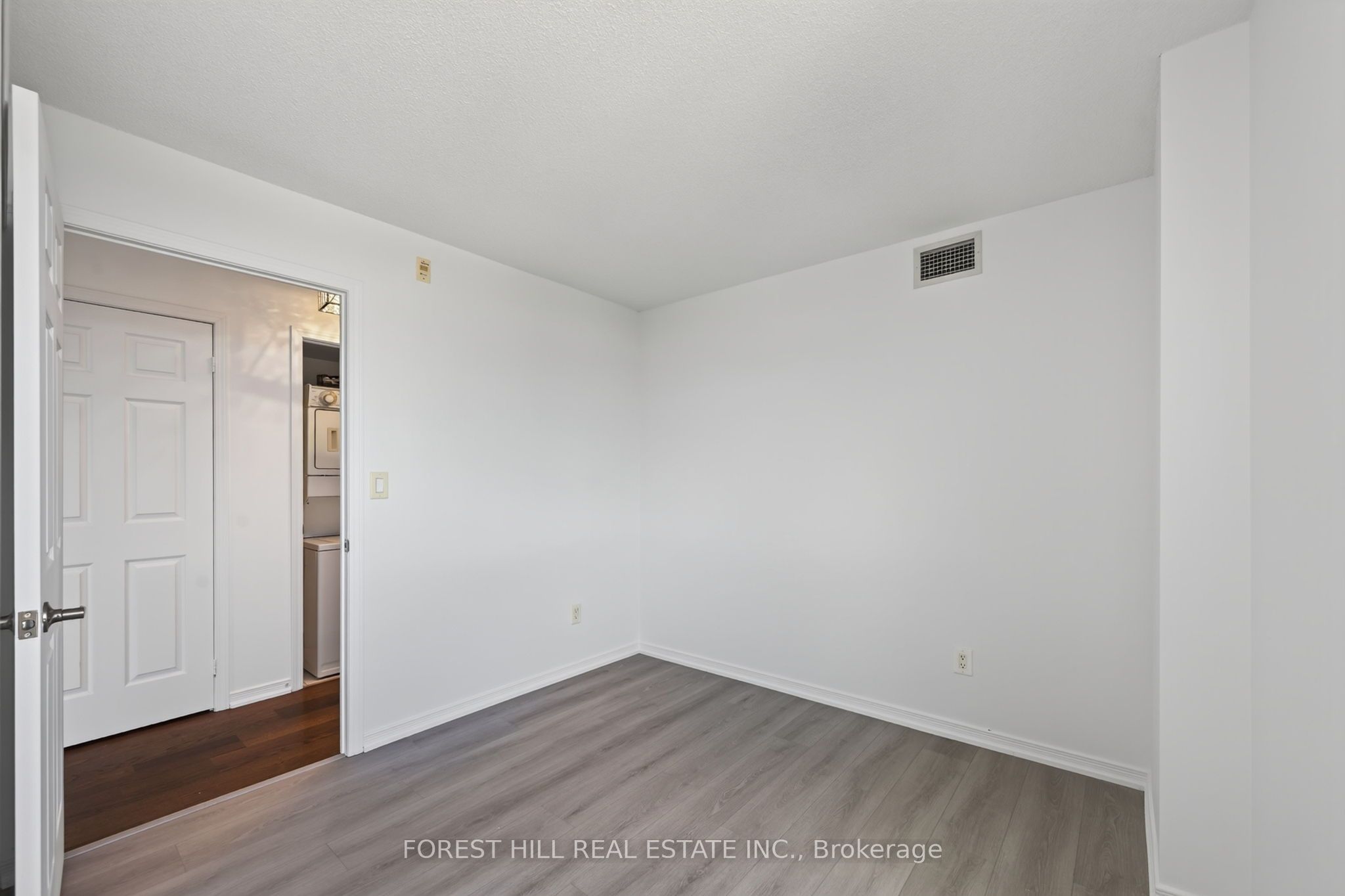 18 Valley Woods Road Ph310 Property Photo 14
