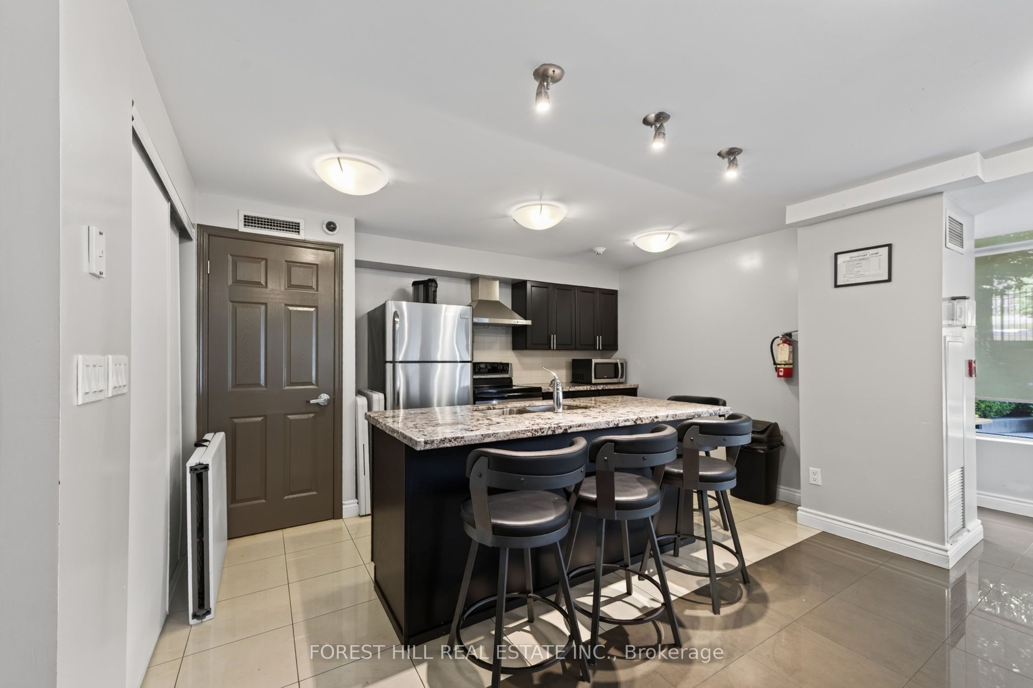 18 Valley Woods Road Ph310 Property Photo 22