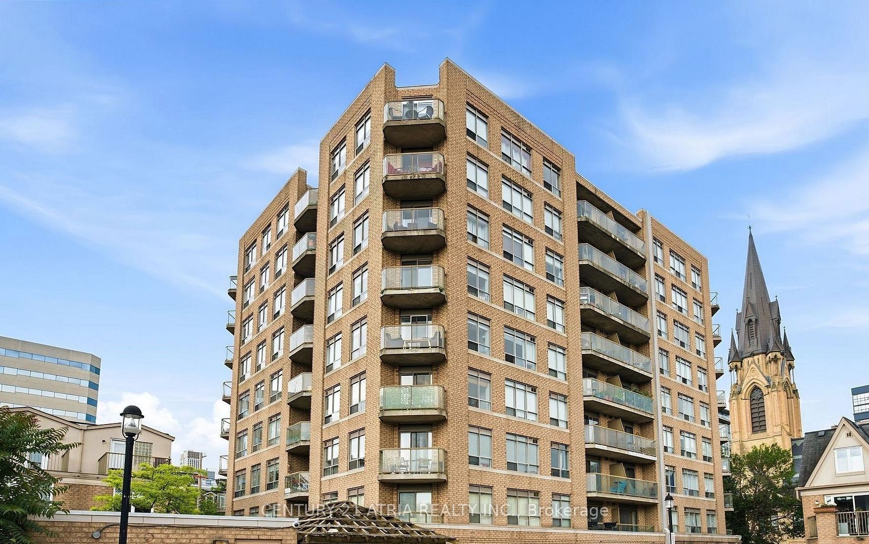 140 Bathurst Street 103 Property Photo 1