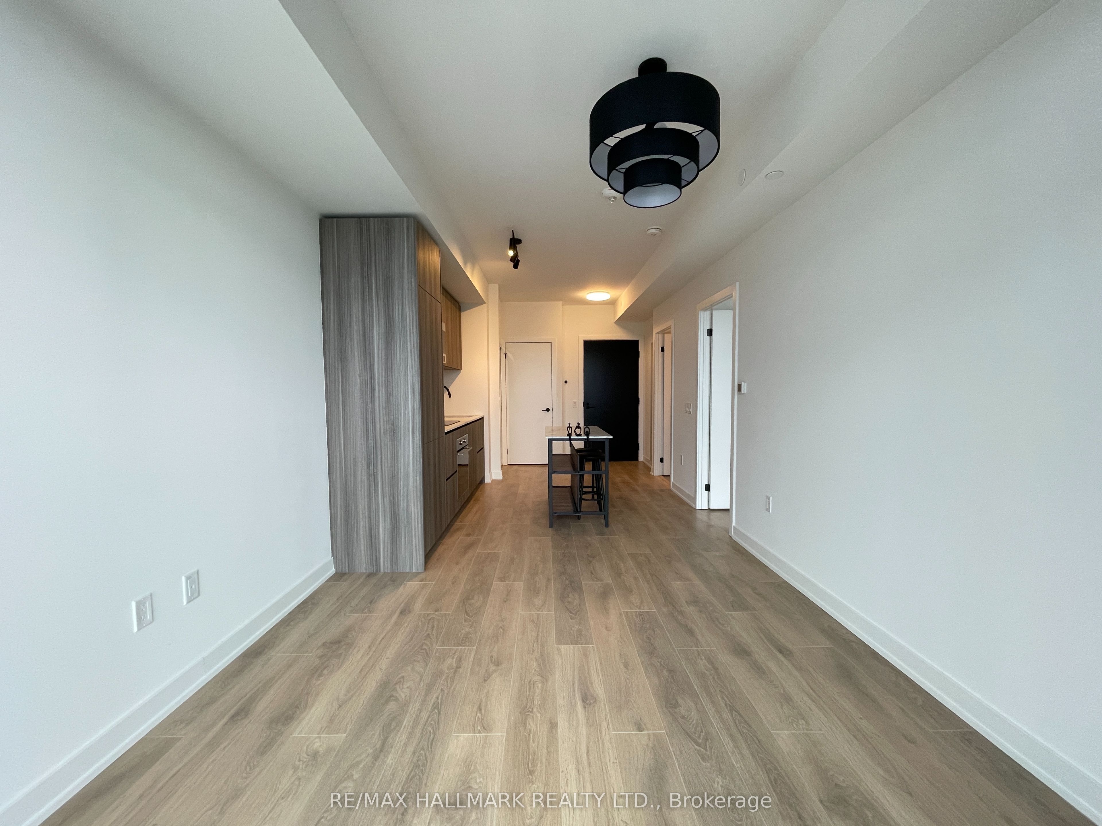 127 Broadway Avenue 1810 Property Photo 13