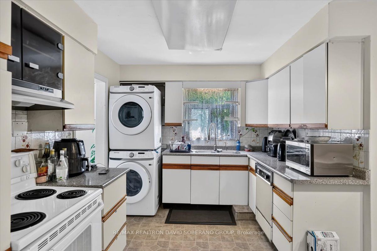 19 Wigan Crescent Property Photo 6