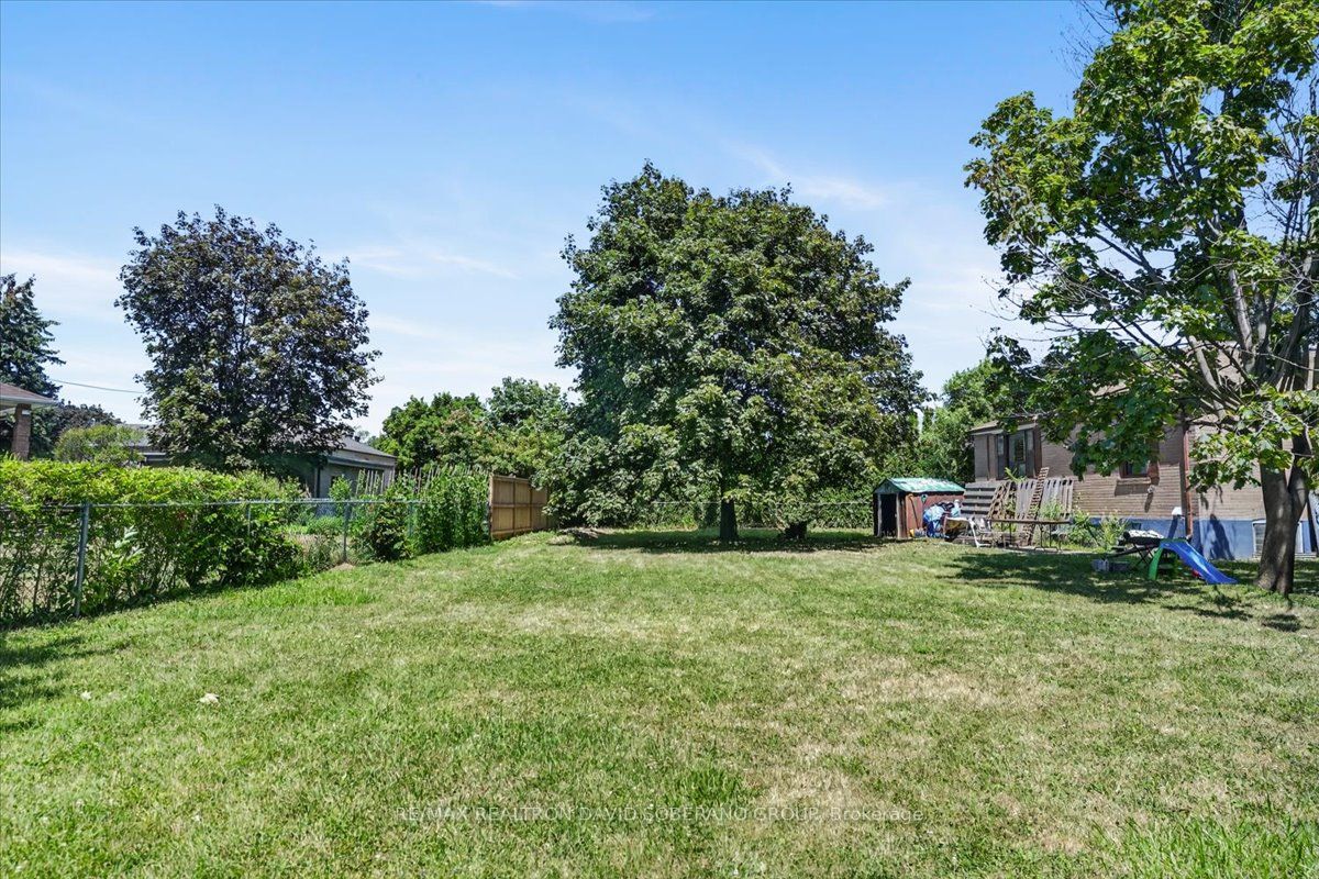 19 Wigan Crescent Property Photo 21