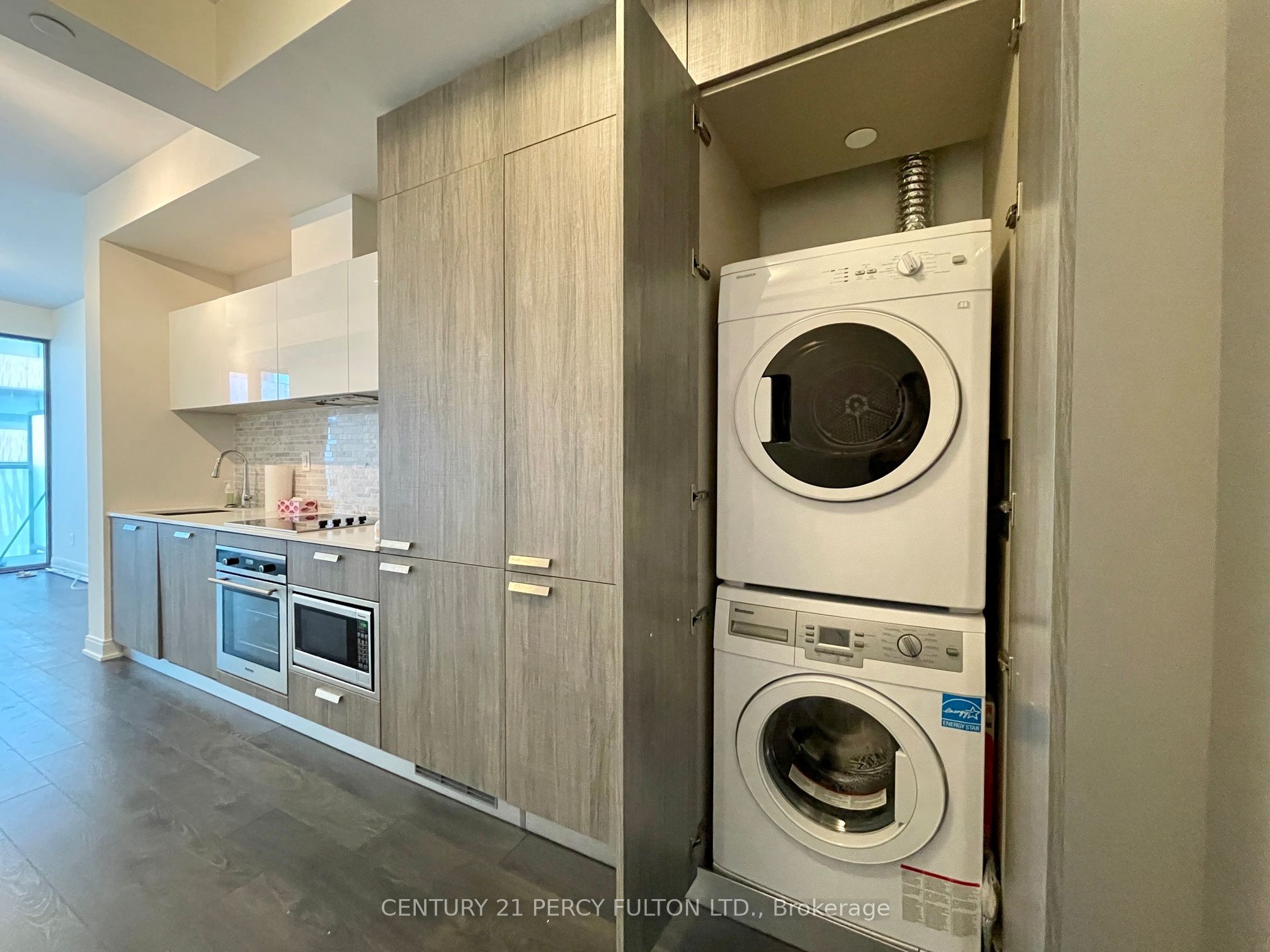 50 Charles Street E 2108 Property Photo 3