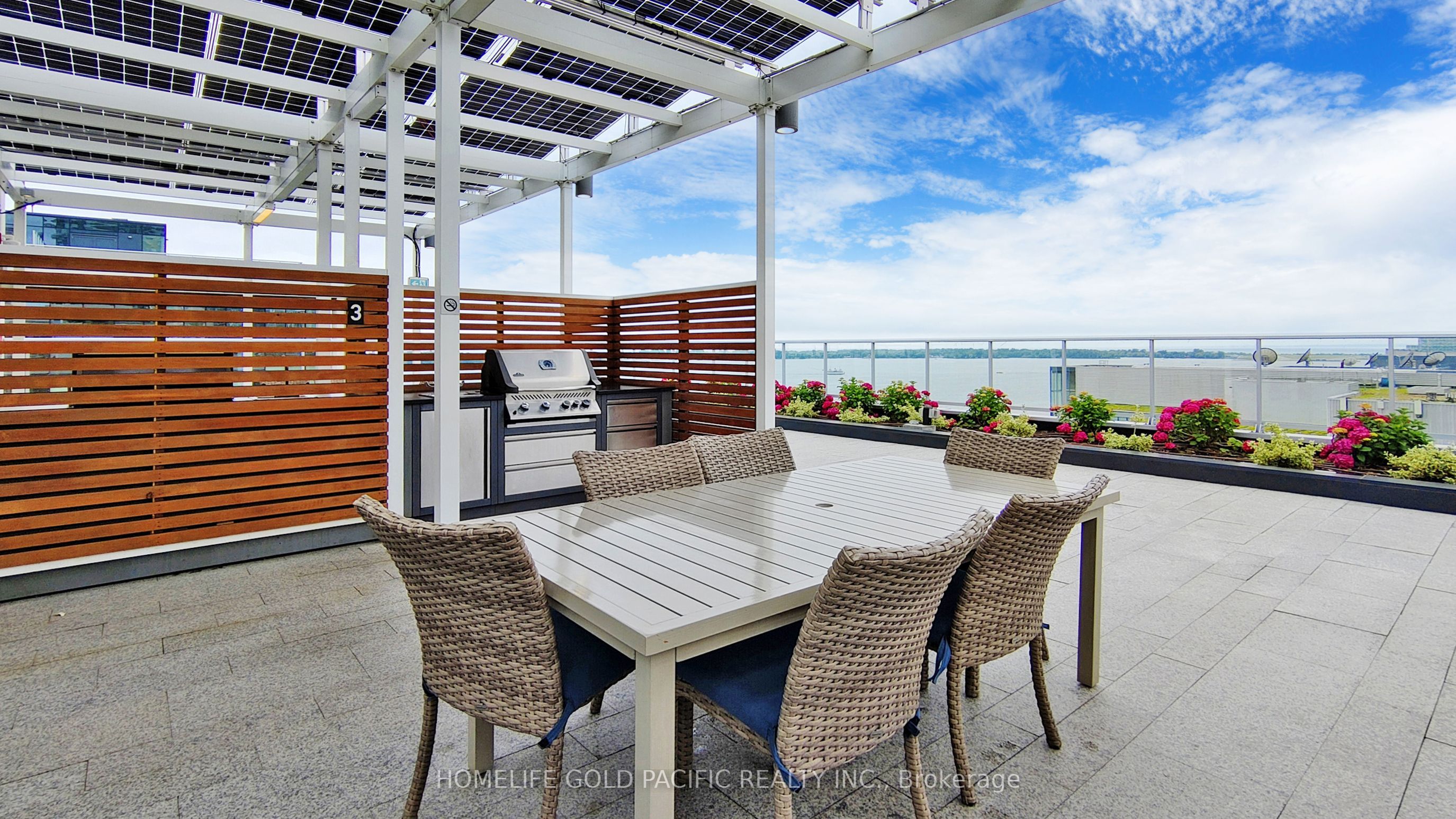 15 Merchants Wharf 438 Property Photo 31