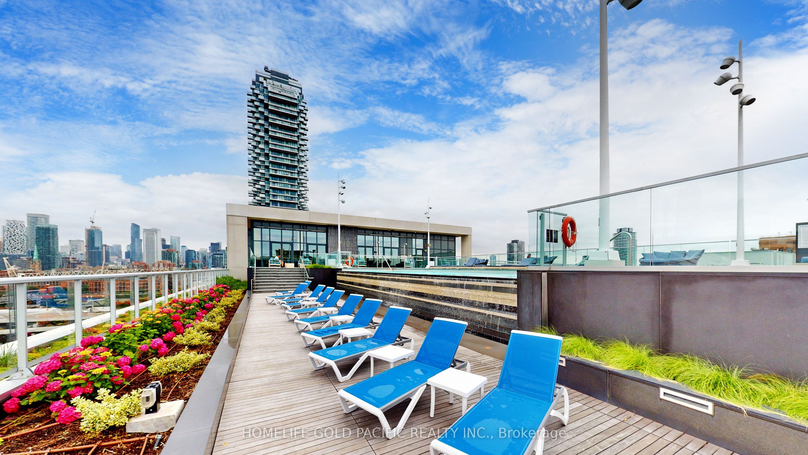 15 Merchants Wharf 438 Property Photo 38