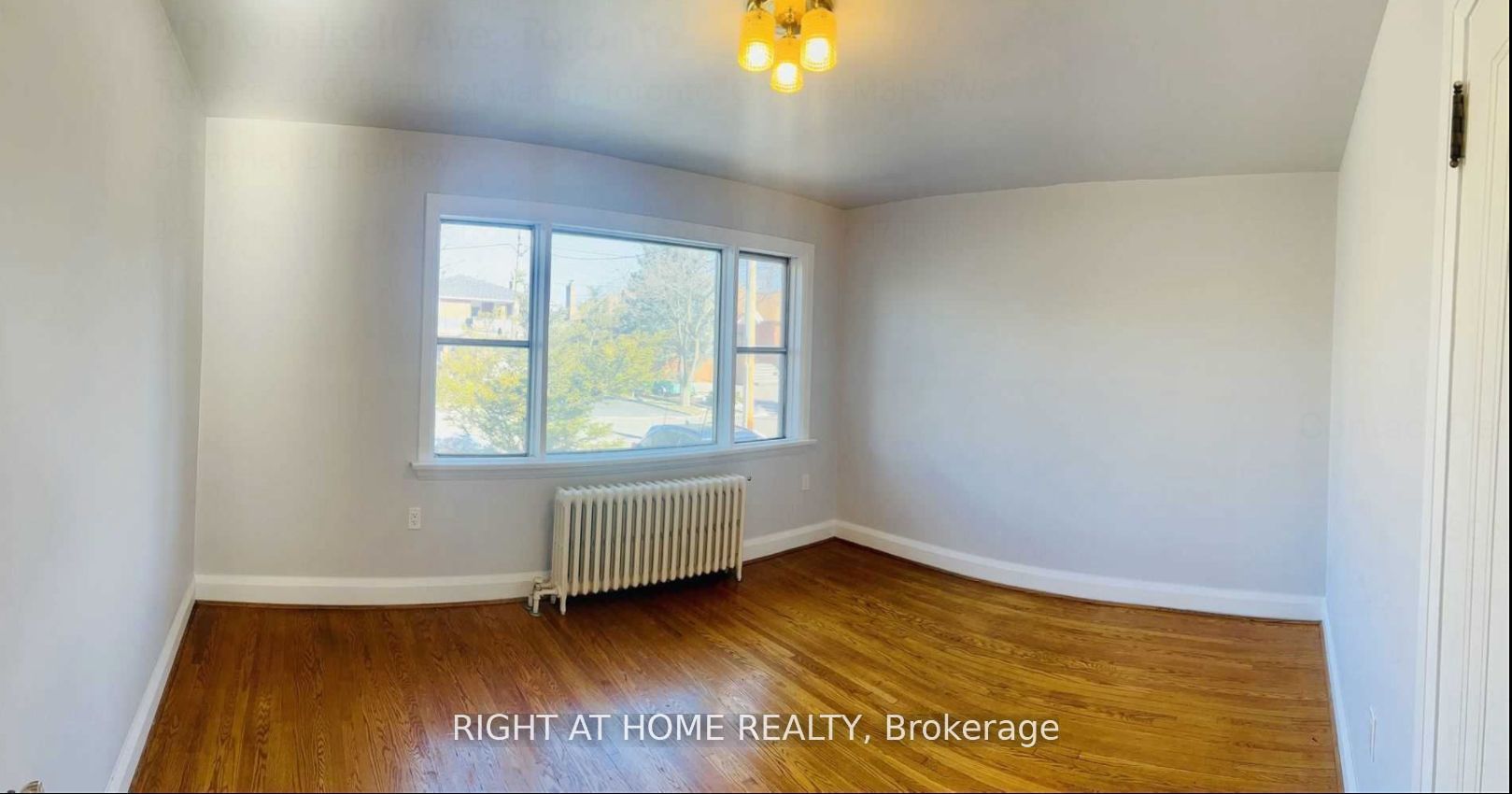 201 Codsell Avenue Property Photo 3