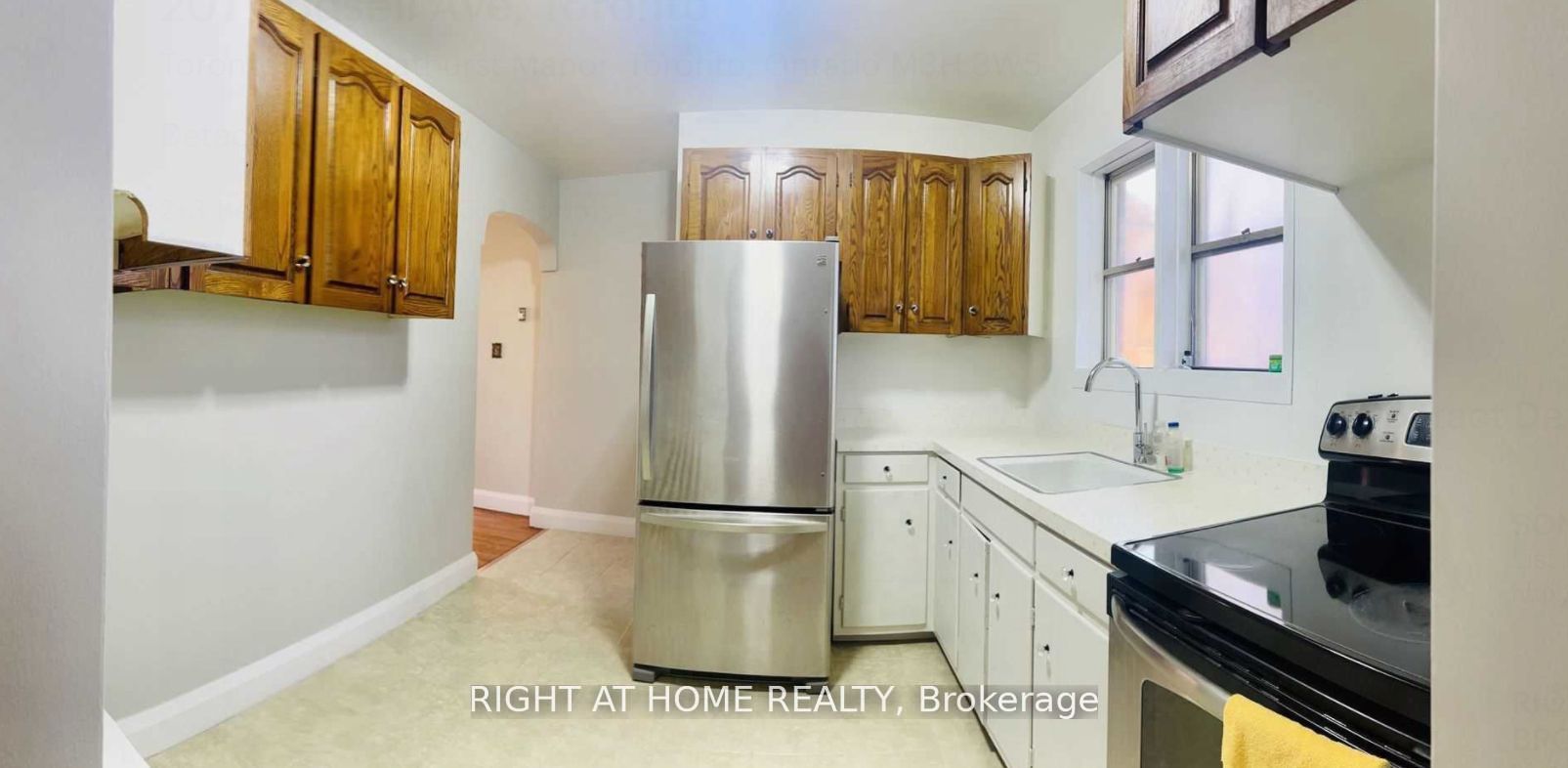 201 Codsell Avenue Property Photo 8