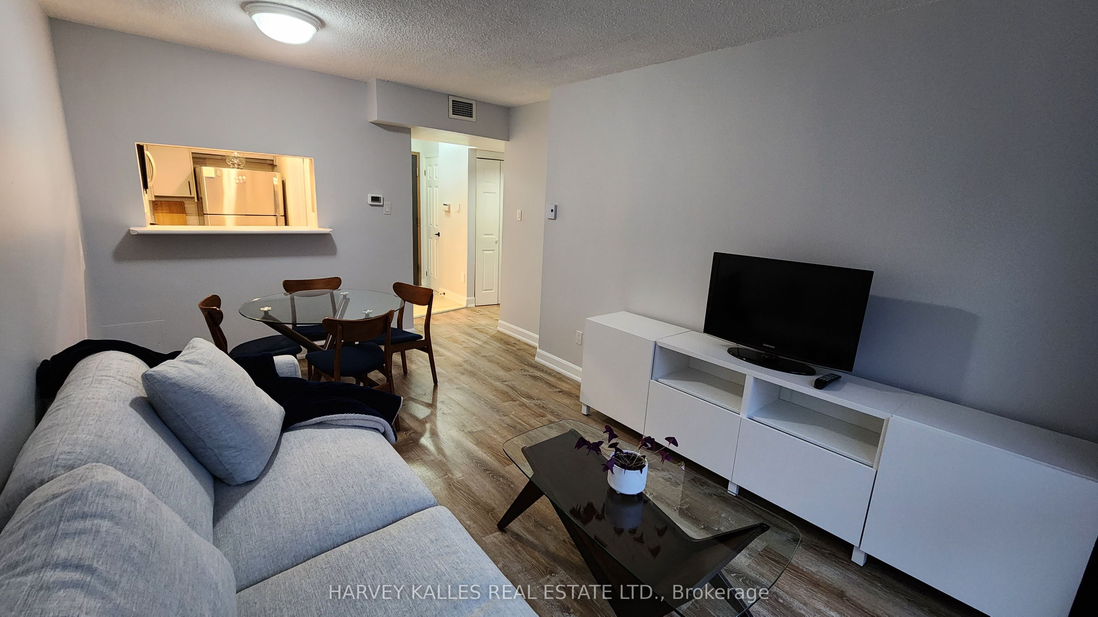 7 Broadway Avenue 211 Property Photo 6
