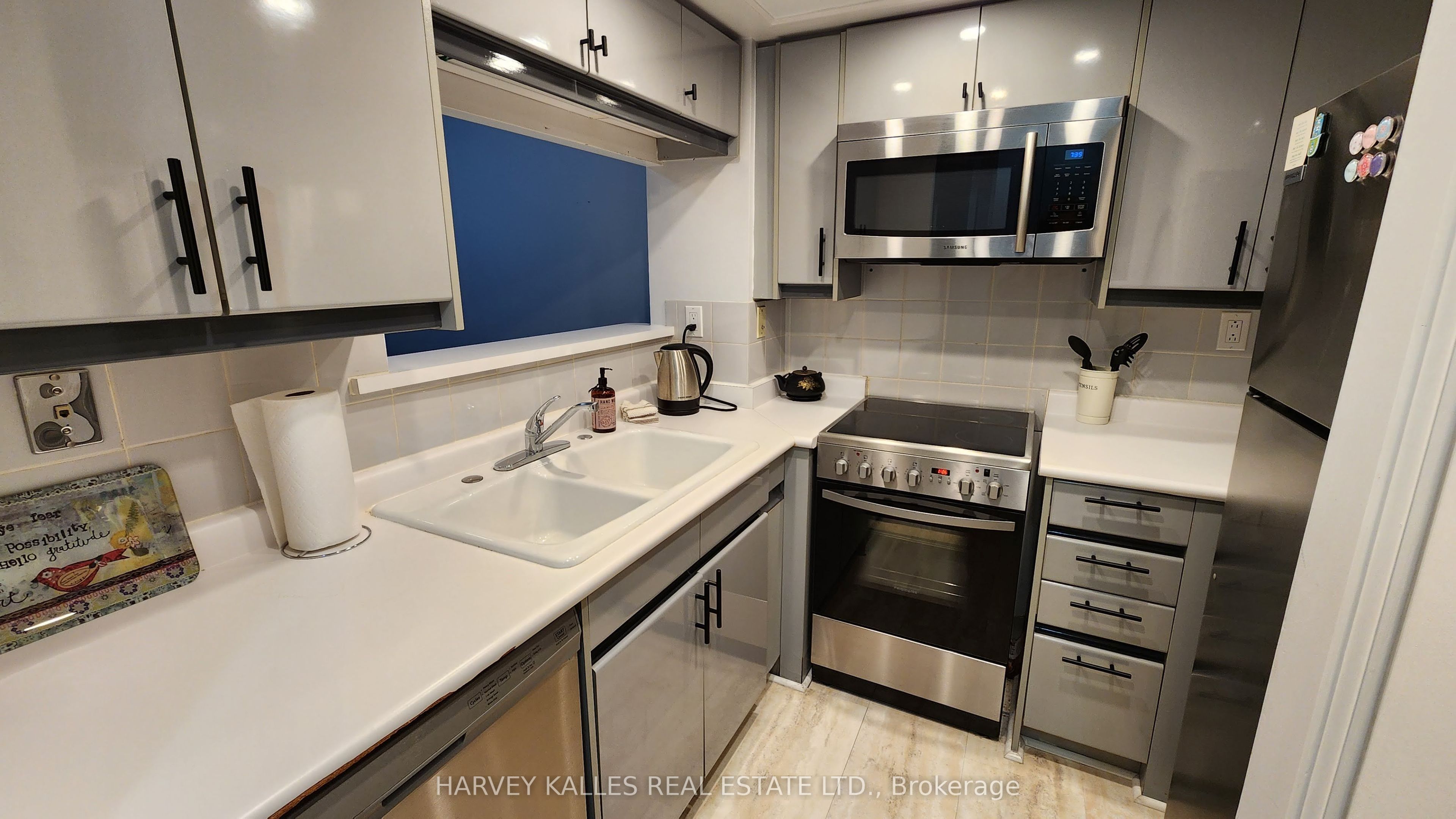 7 Broadway Avenue 211 Property Photo 8