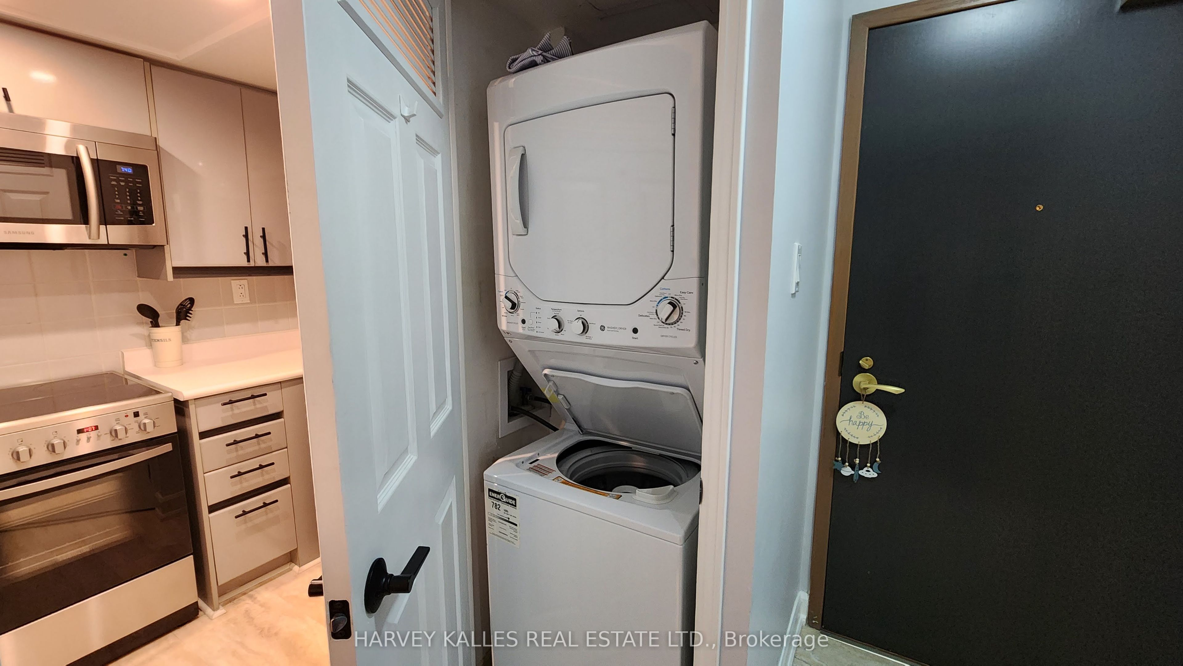 7 Broadway Avenue 211 Property Photo 16