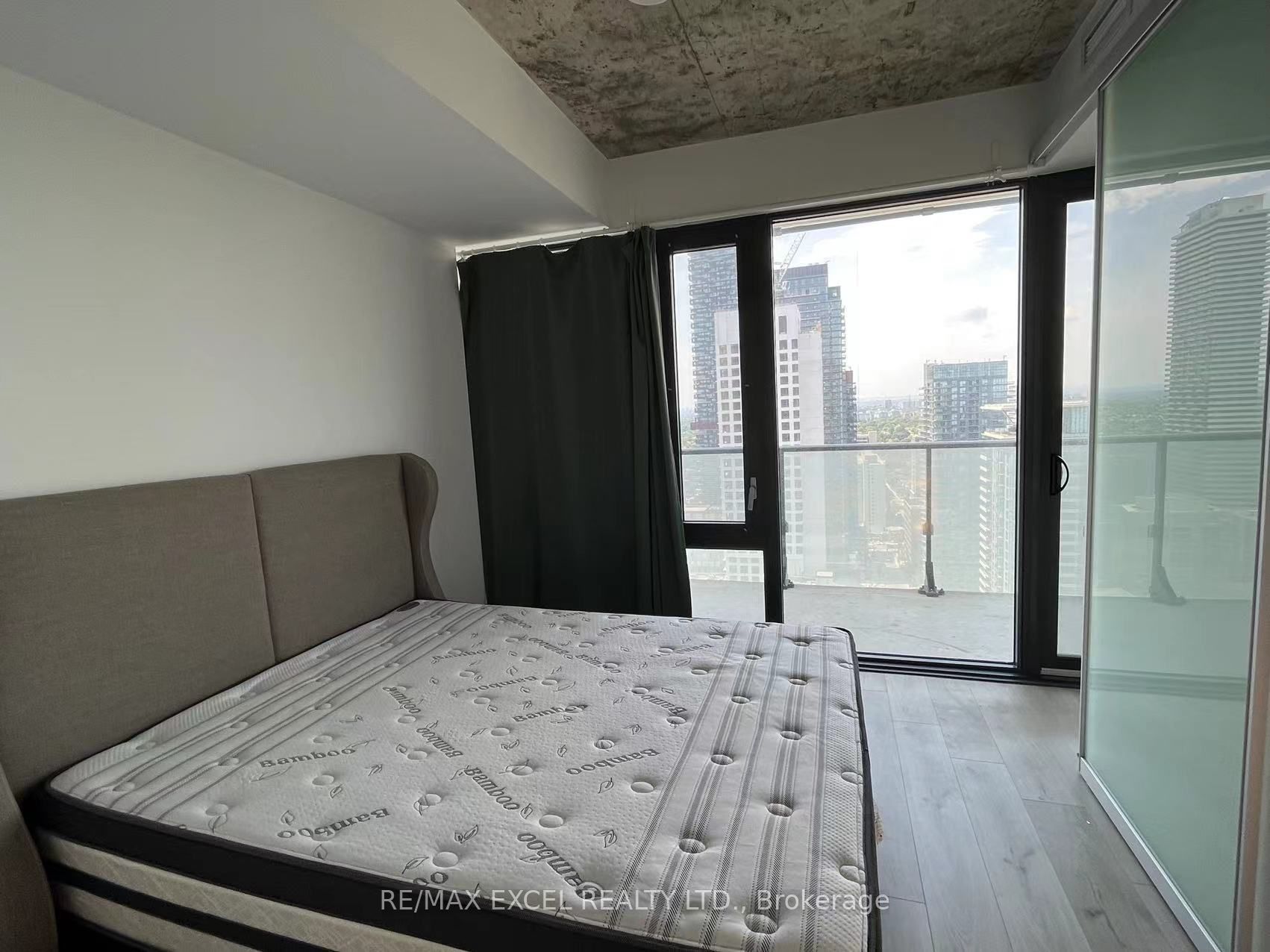 161 Roehampton Avenue 3702 Property Photo 16